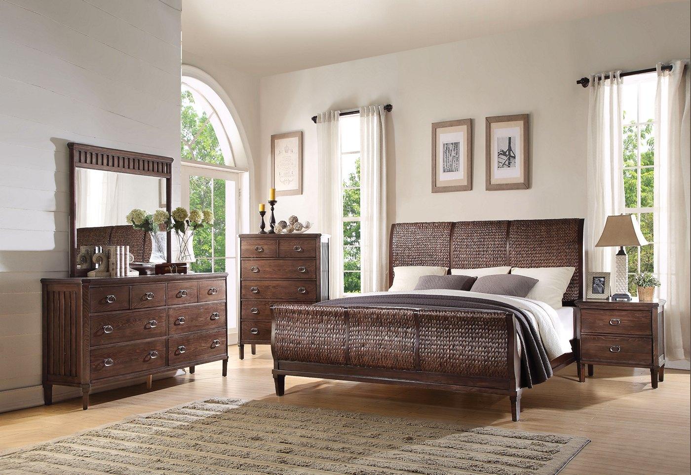 

    
Acme Furniture Mazen Sleigh Bed Cherry/Oak Acme-Mazen-23947-EK
