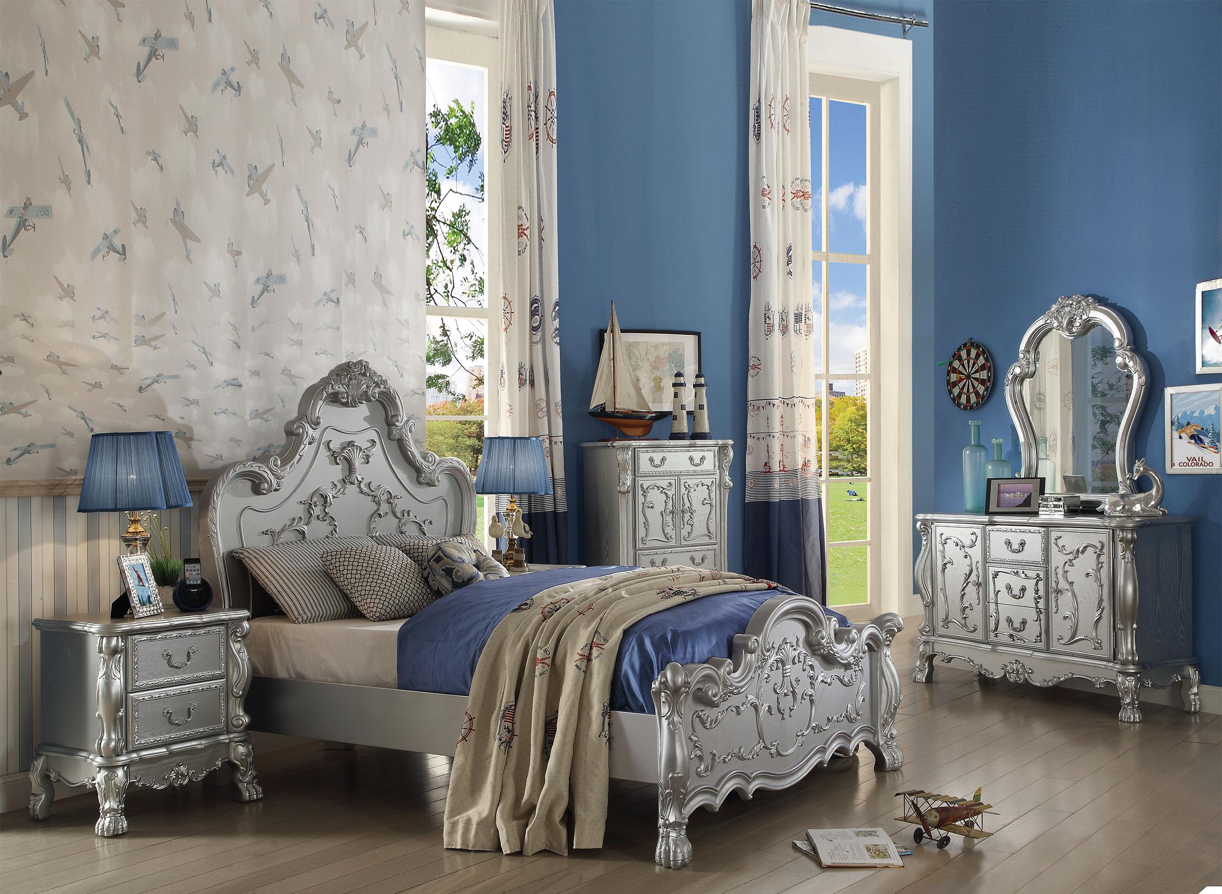 

    
Silver Kids Queen Bedroom Set 5Pcs Ornate Scrolled Dresden 30680Q Acme Classic
