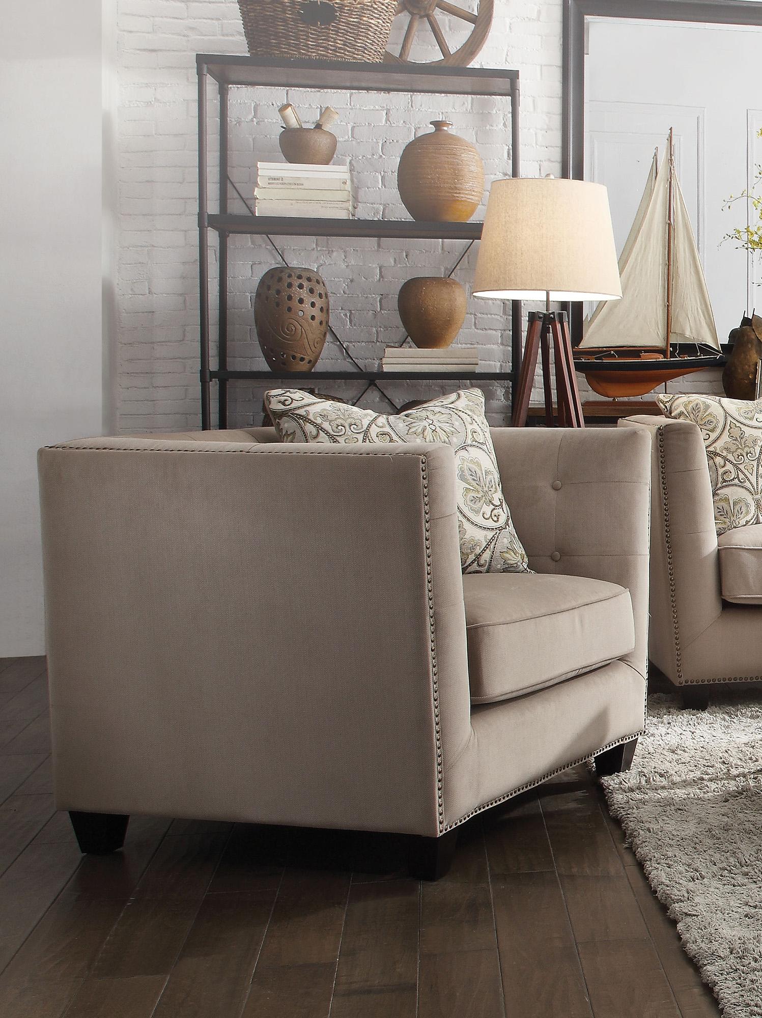 

    
Juliana-53585-Set-3 Acme Furniture Sofa Loveseat and Chair Set
