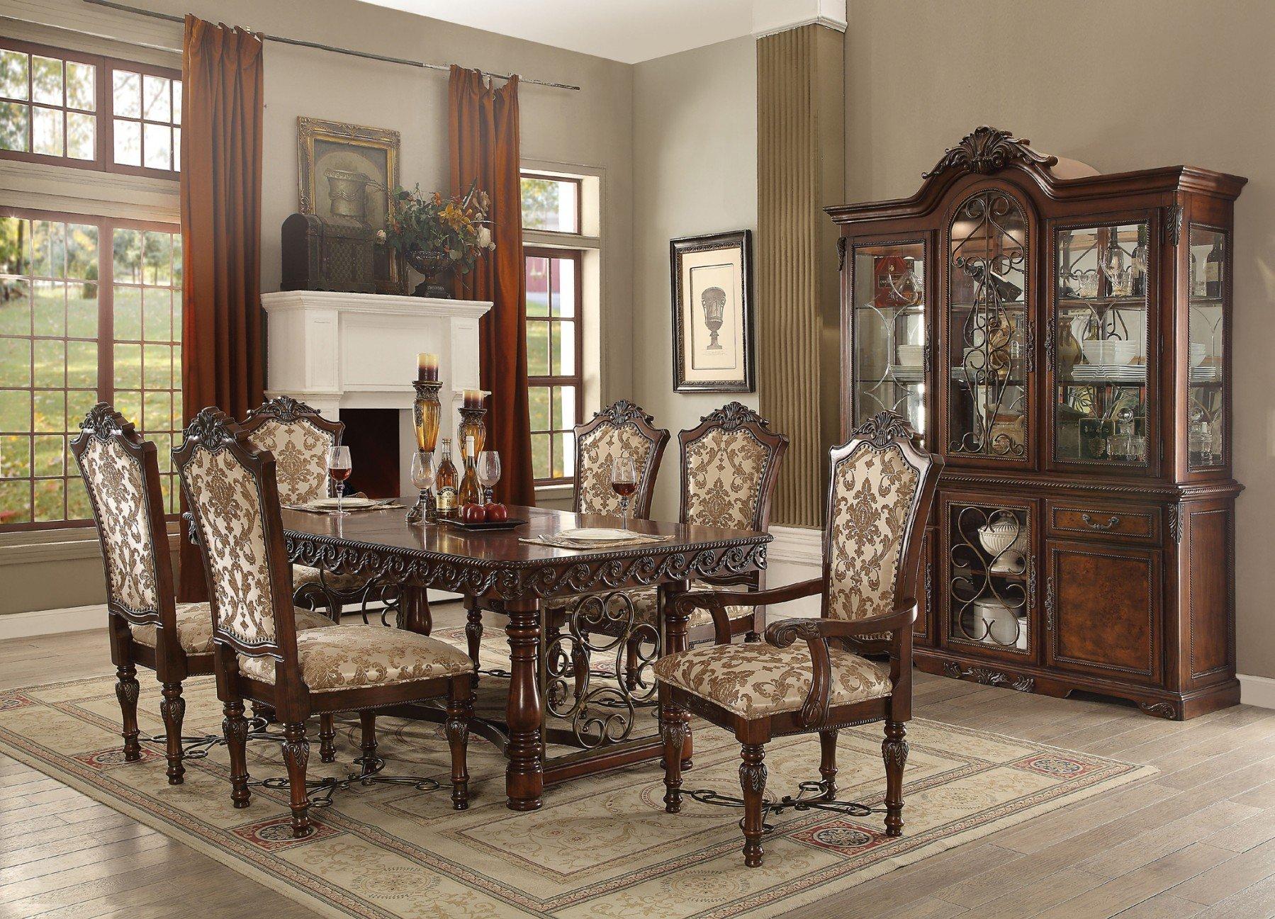 

    
Wycliff Dining Table Set
