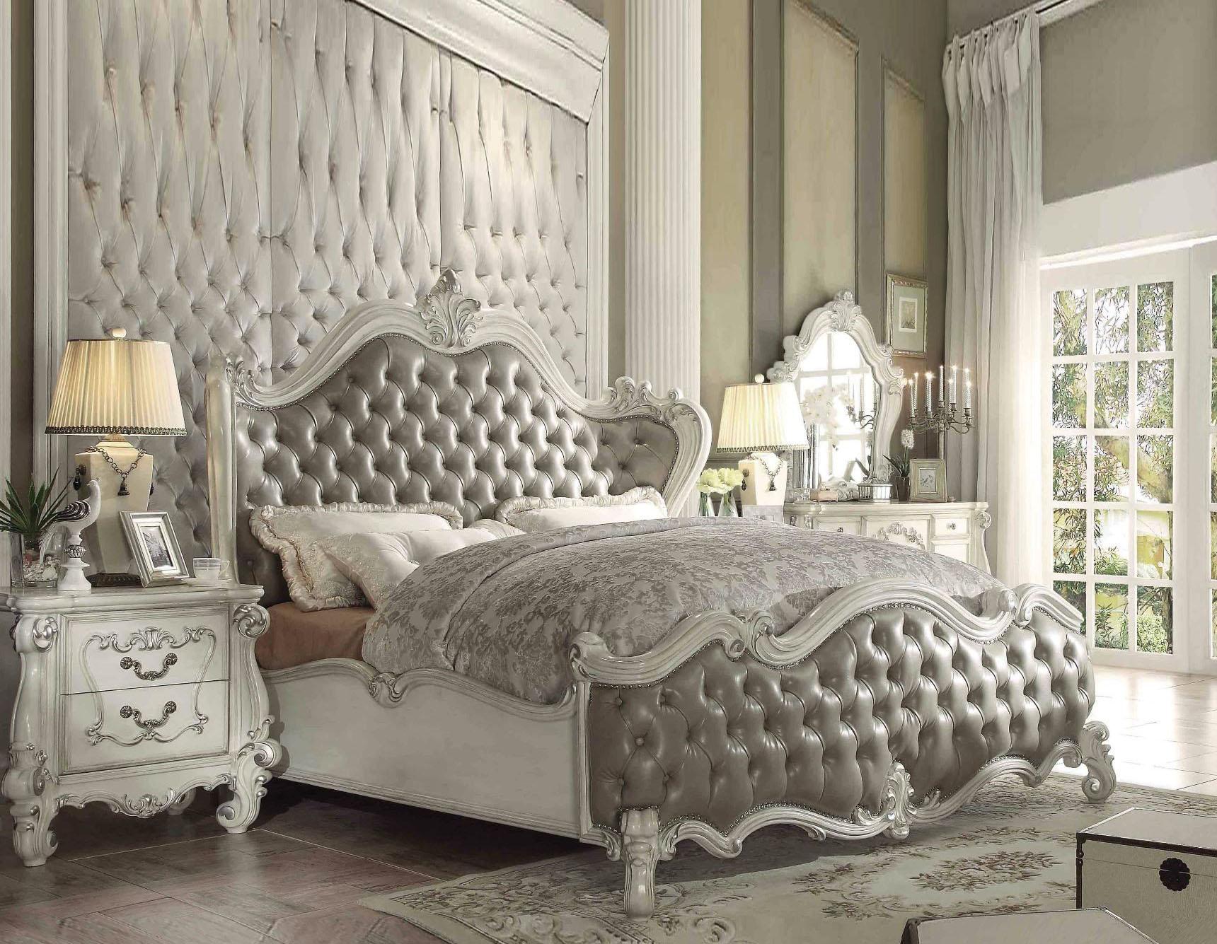 Classic, Traditional Panel Bedroom Set Versailles-21147EK Versailles-21147EK-Set-3 in White, Gray Polyurethane