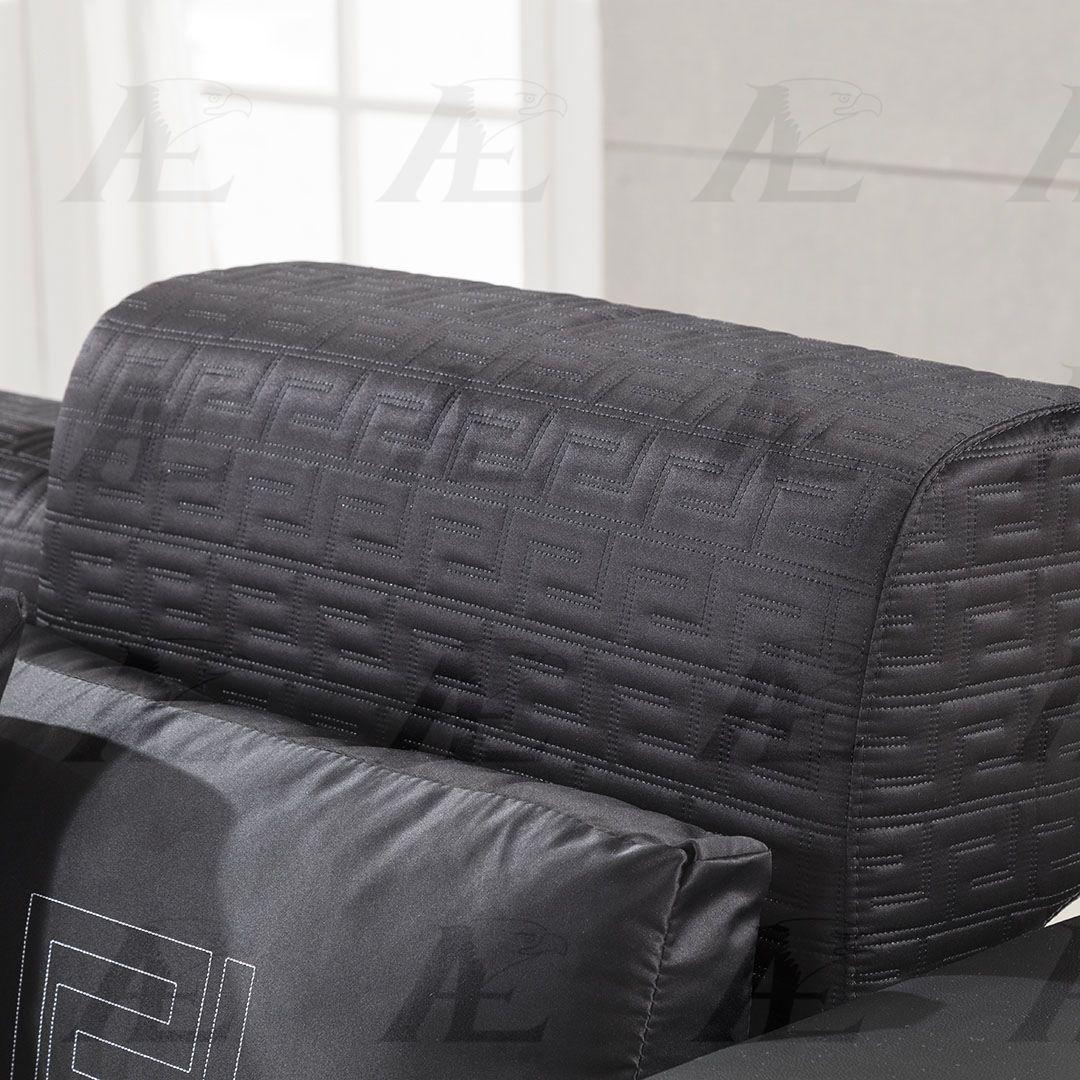 

    
AE223-BK-3PC Black Fabric & Faux Leather Sofa Set 3Pcs AE223-BK American Eagle Modern

