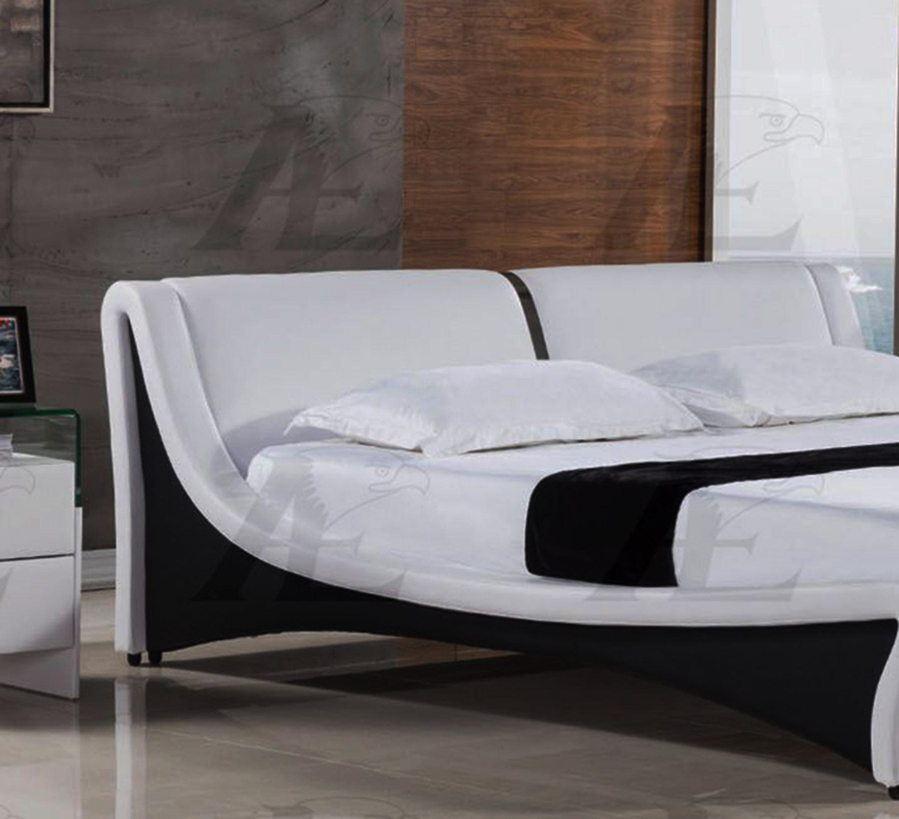 

    
American Eagle Furniture B-D039 Platform Bed White AE B-D039-CK
