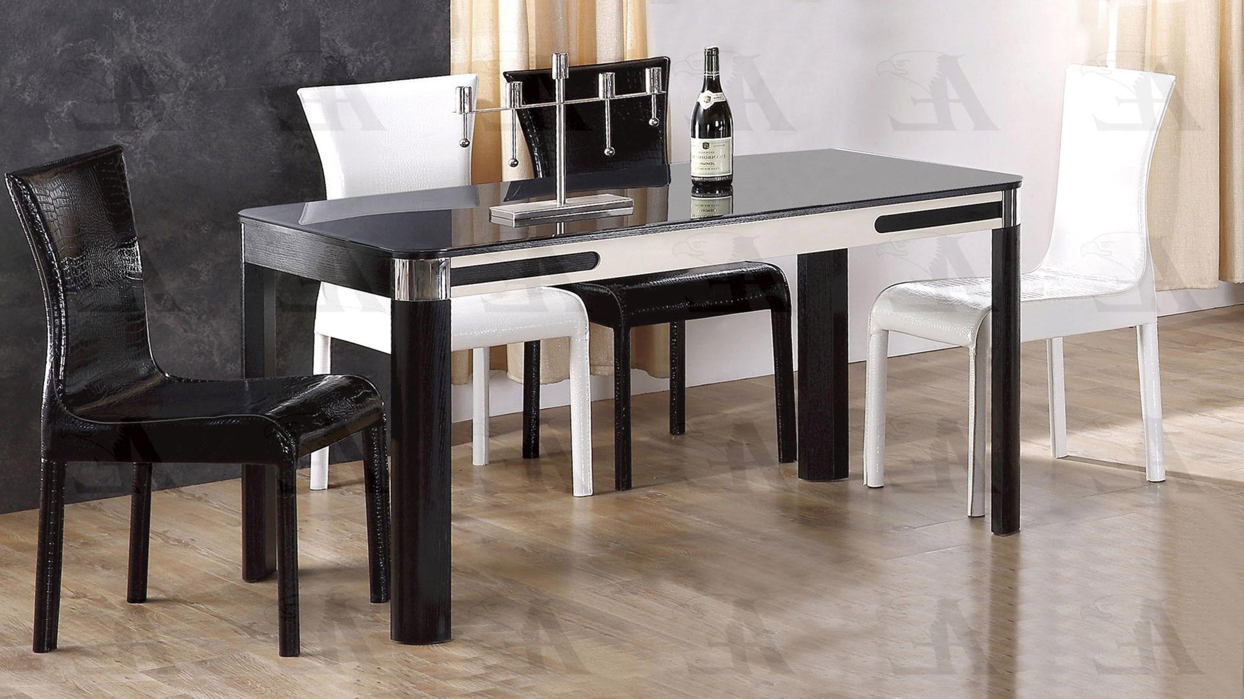 

    
American Eagle Furniture DT-C560 Dining Table Black/Ivory DT-C560
