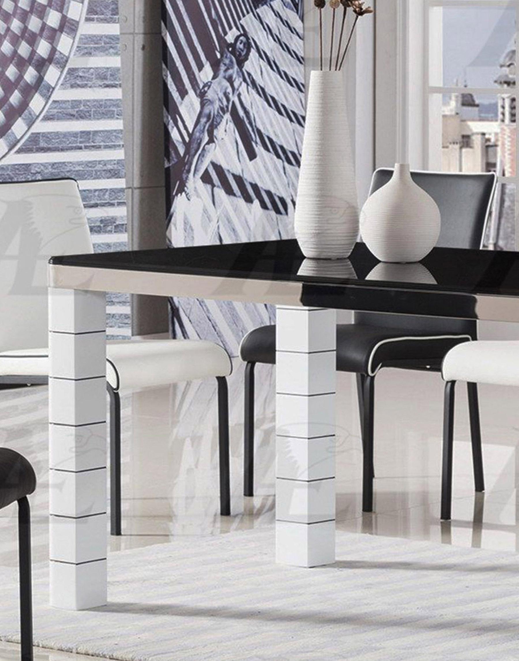 

    
American Eagle Furniture DT-D318 Dining Table Black/Ivory DT-D318
