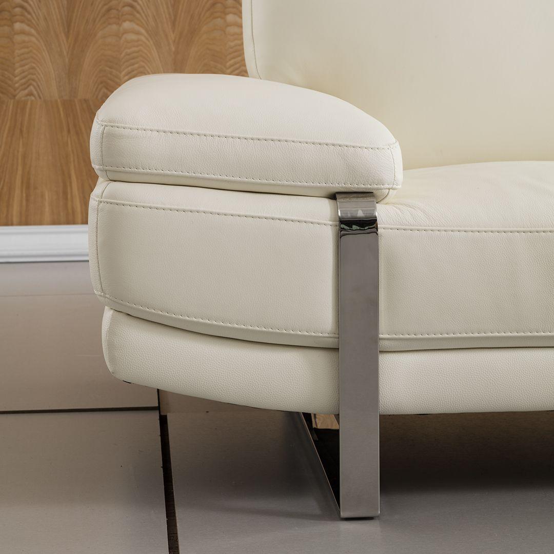 

    
American Eagle Furniture EK-L025-W Sectional Sofa White EK-L025L-W
