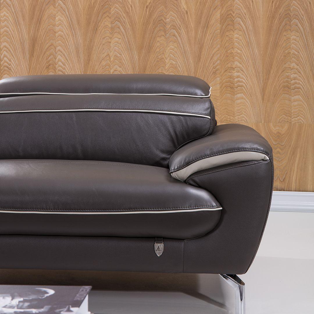 

        
American Eagle Furniture EK-L040-TPE.LG Sectional Sofa Gray Italian Leather 00656237667594

