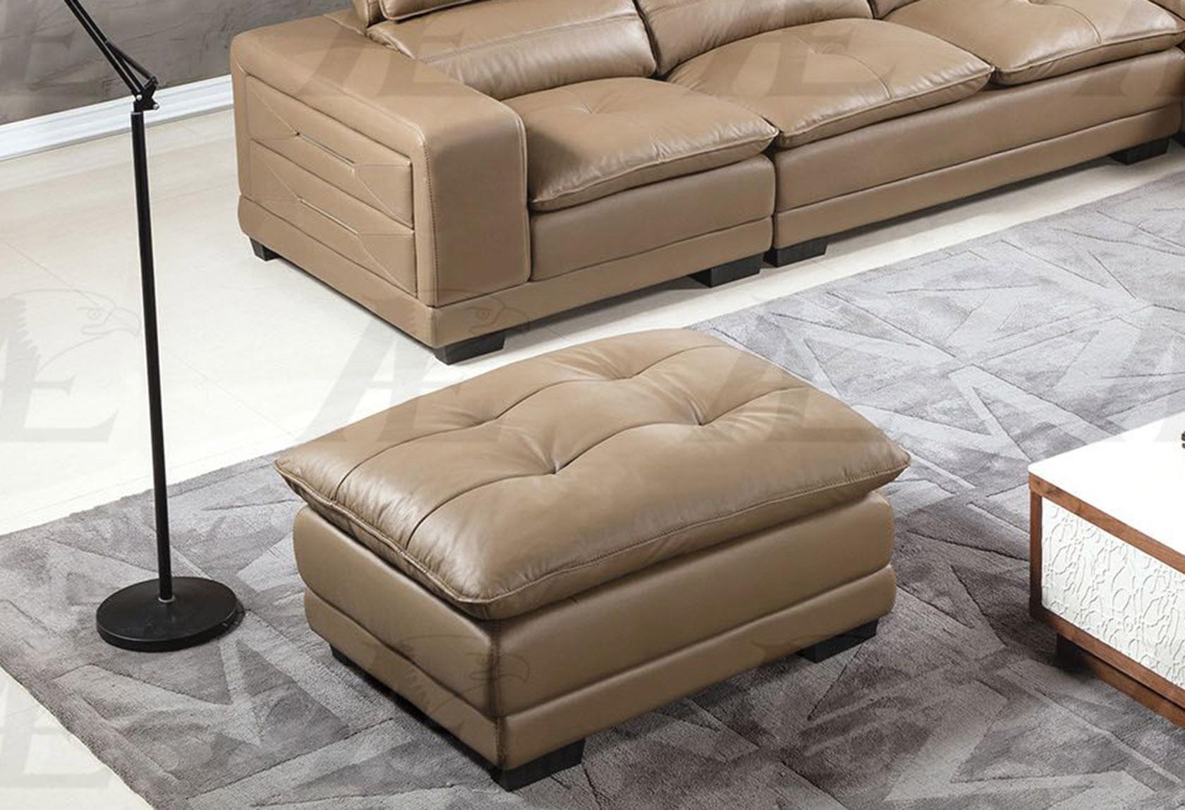 

    
American Eagle Furniture EK-L121M-TPE Sectional Sofa Set Taupe EK-L121M-TPE
