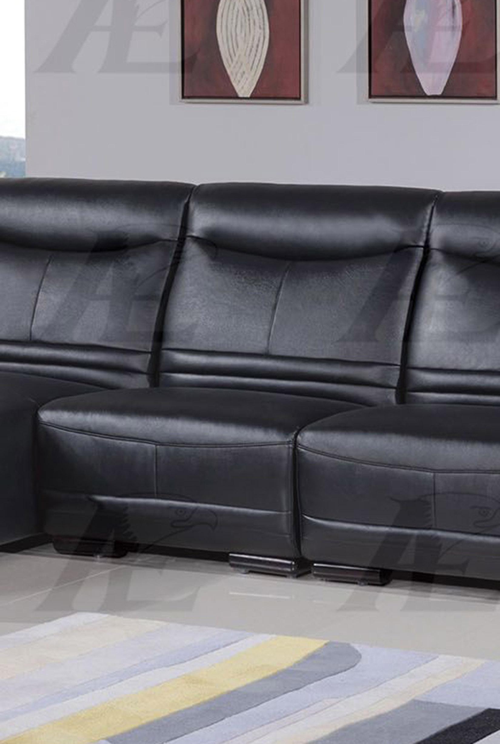 

    
American Eagle Furniture EK-LB306-BK Sectional Sofa Black EK-LB306-BK Set-3 LHC
