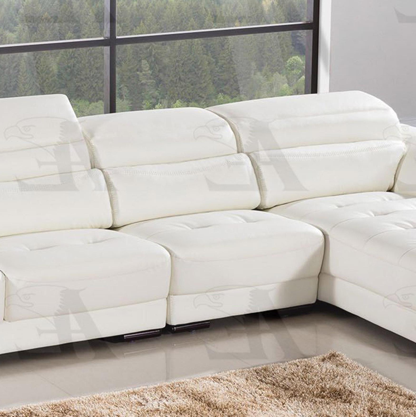 

    
American Eagle Furniture EK-LB309-W Sectional Sofa White EK-LB309-W Set-3 RHC
