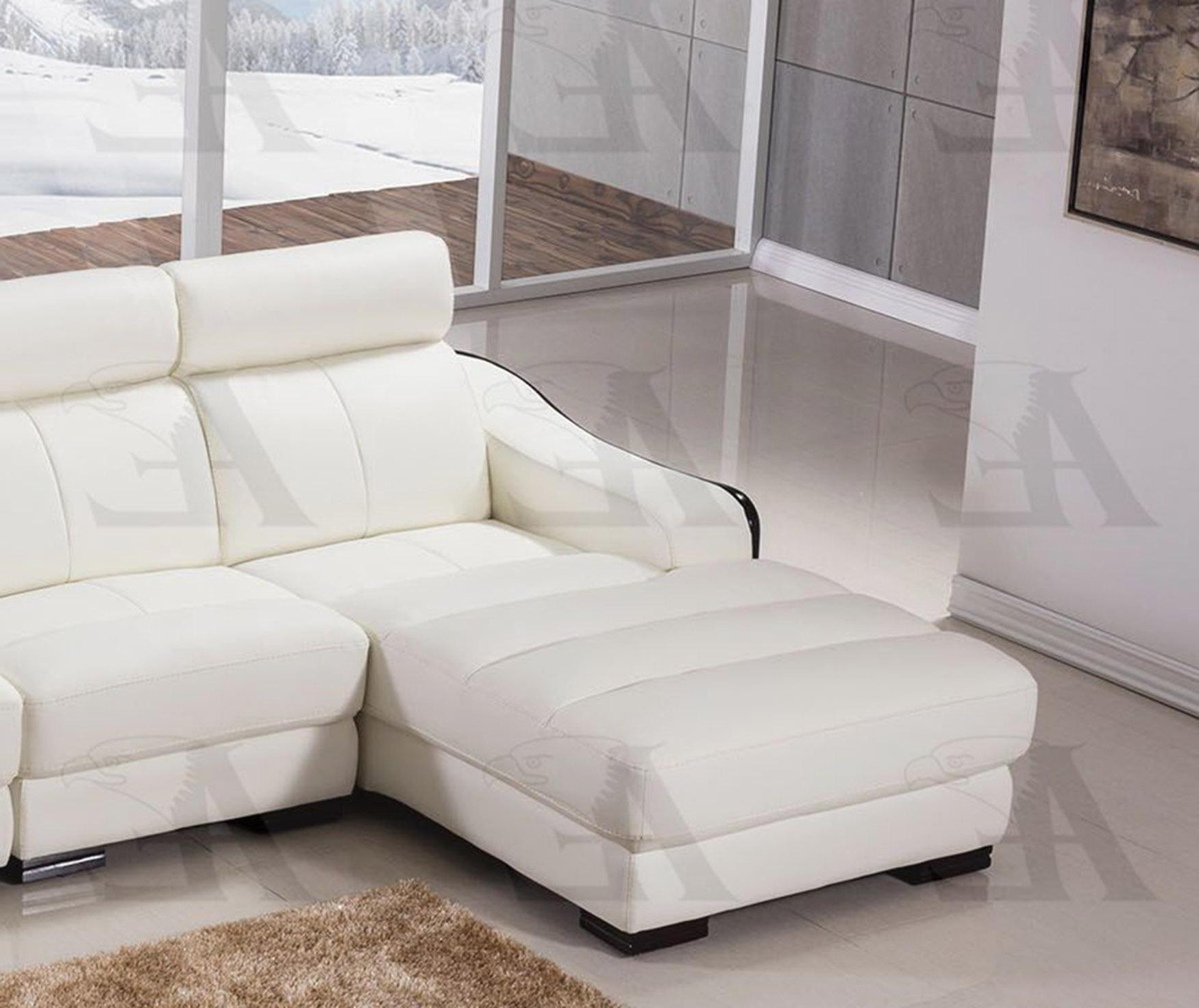

    
American Eagle Furniture EK-LB310-W Modern White Genuine Leather Sectional RHC 3 Pcs
