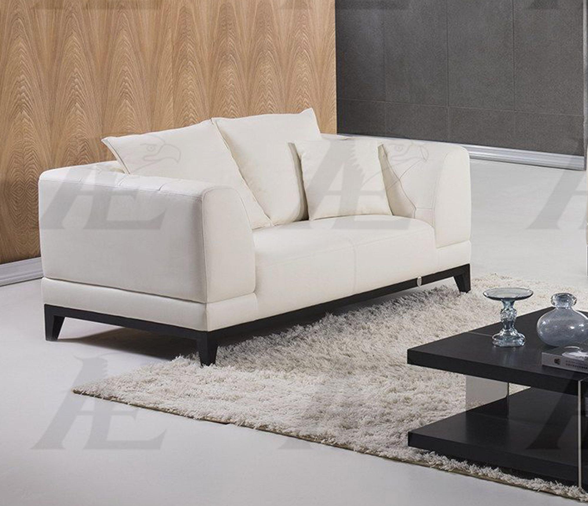 

    
American Eagle Furniture  EK065-W White Sofa  Italian Full Leather
