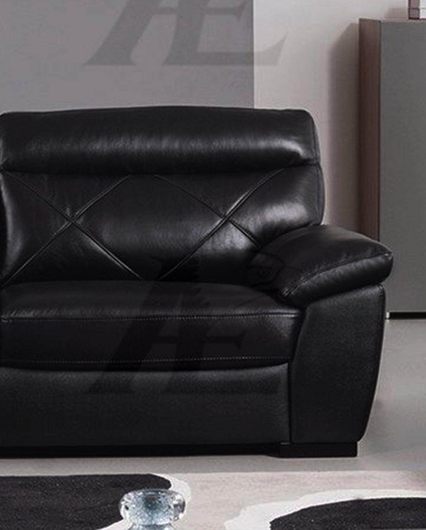 

    
EK081-BK-SF American Eagle Furniture Sofa
