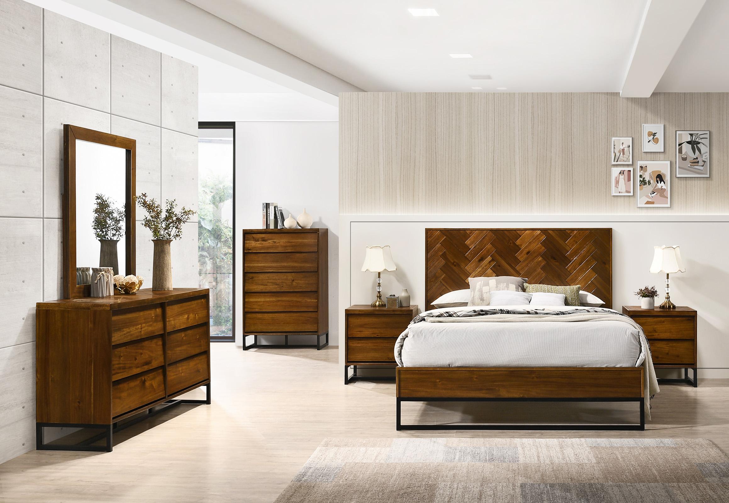 Meridian Furniture Reed-K-Set-5 Platform Bedroom Set
