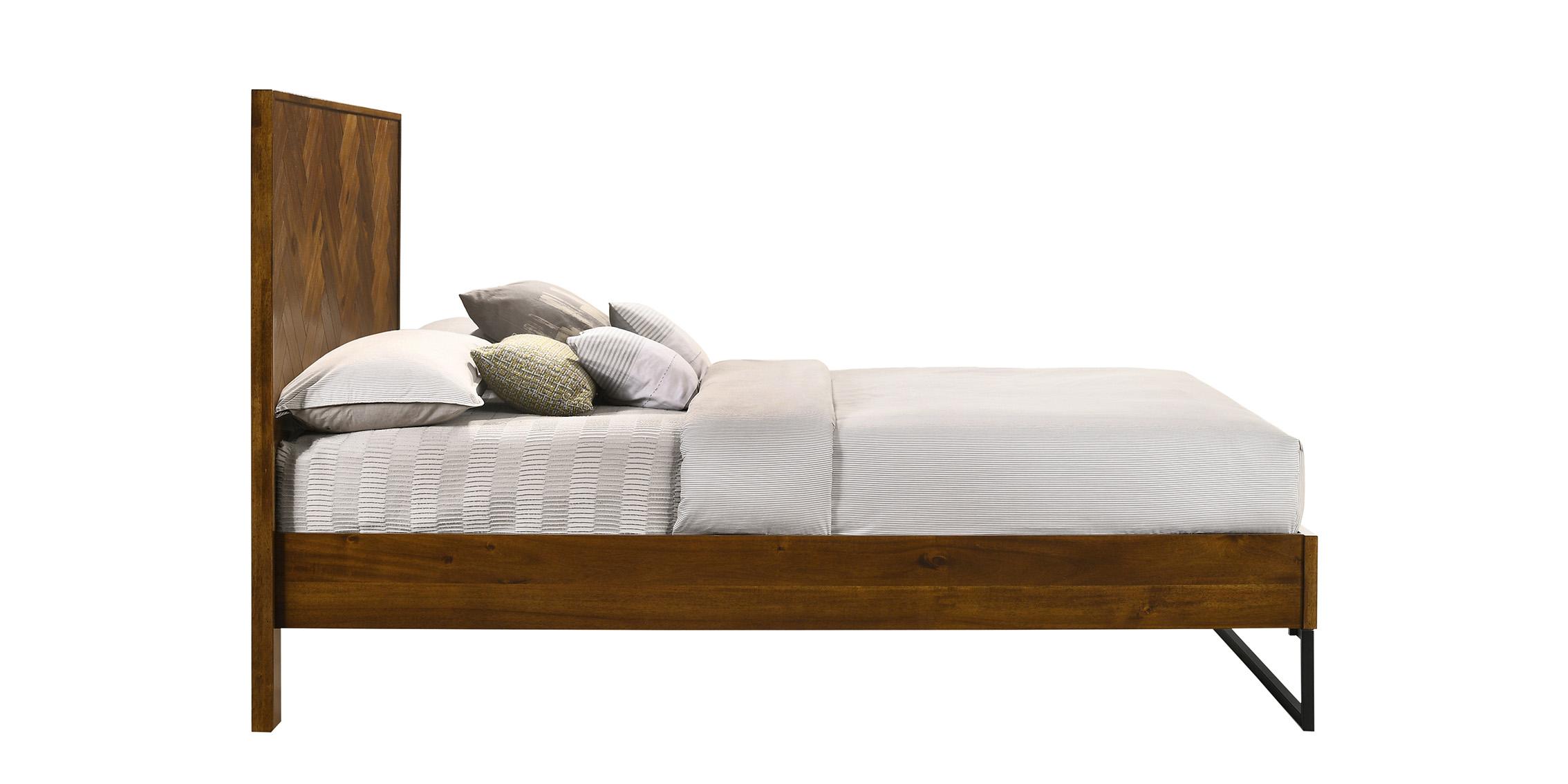 

        
Meridian Furniture Reed-Q-Set-5 Platform Bedroom Set Coffee/Black  704831407358
