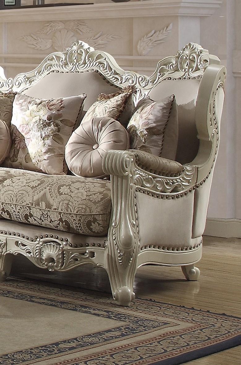 

    
Antique Ivory Chenille Loveseat Traditional Homey Design HD-2657
