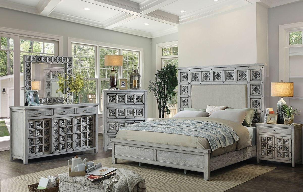 

    
Antique Light Gray CAL King Bedroom Set 4Pcs Pantaleon by Furniture of America
