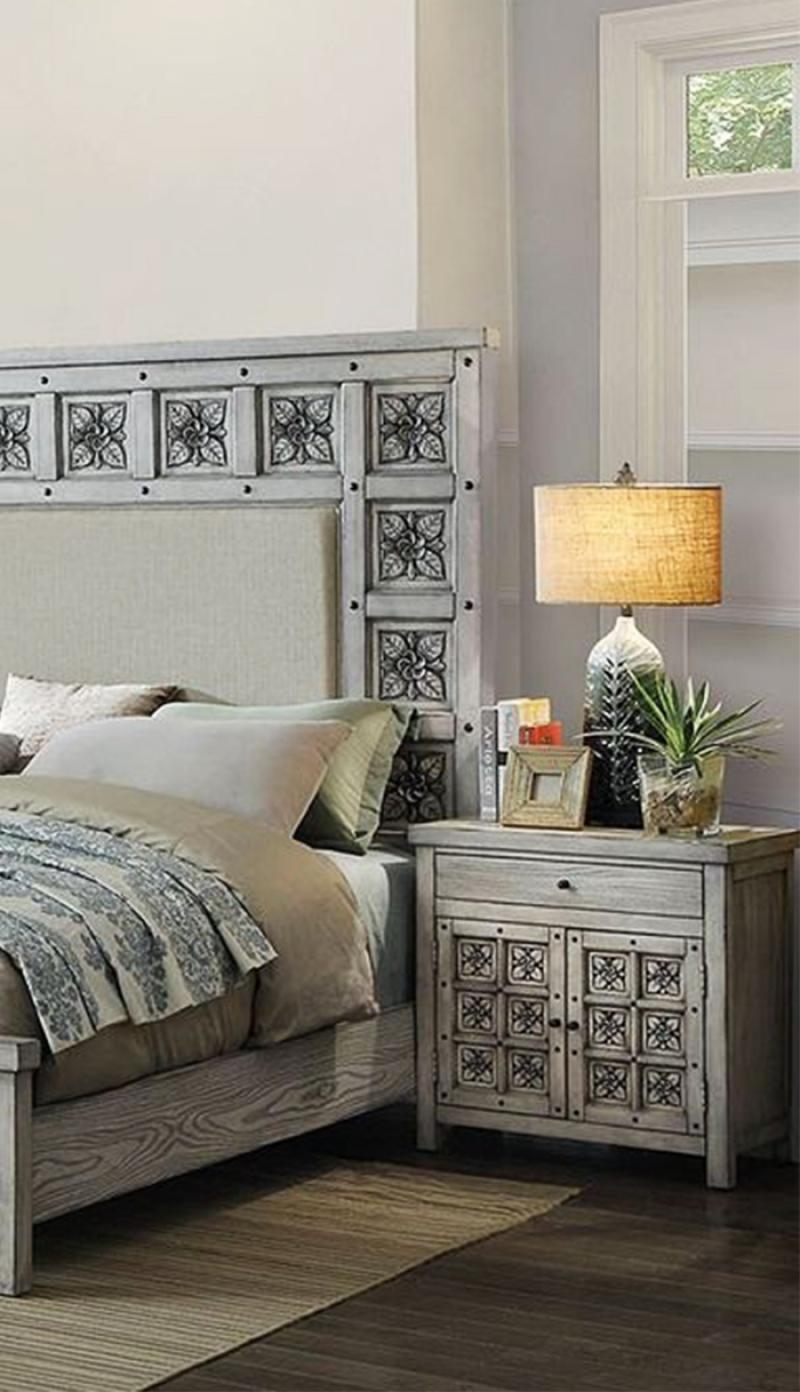 

        
Furniture of America Pantaleon Platform Bedroom Set White Matte Lacquer 00841403184108
