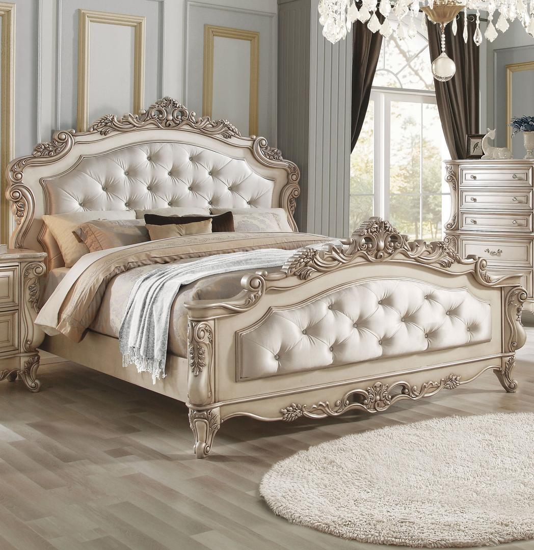 

    
Luxury King Bed Carved Wood Antique White Cream Fabric 27437EK Gorsedd Acme
