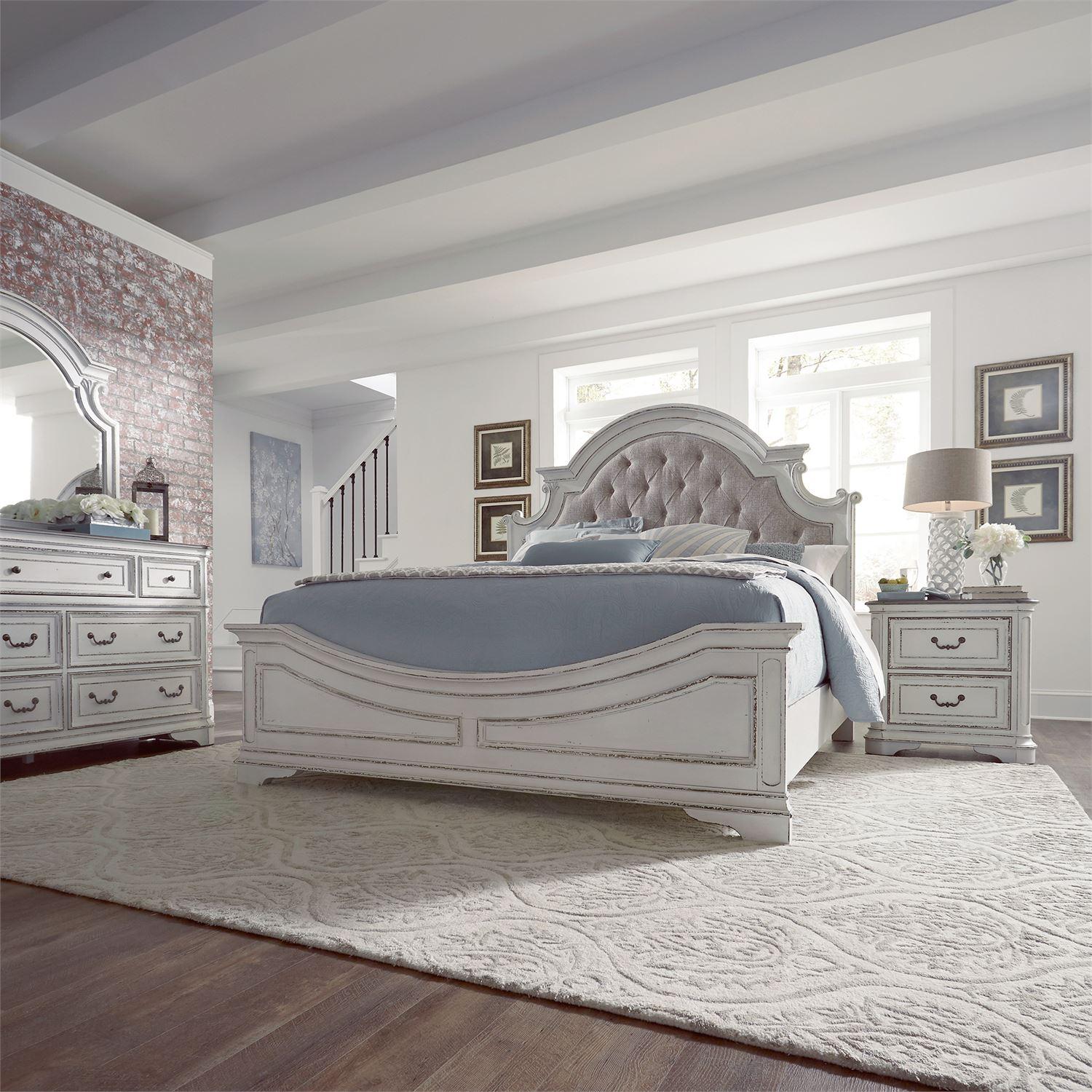 European Traditional Platform Bedroom Set Magnolia Manor  (244-BR) Upholstered Bedroom Set 244-BR-KUBDMN in White Chenille