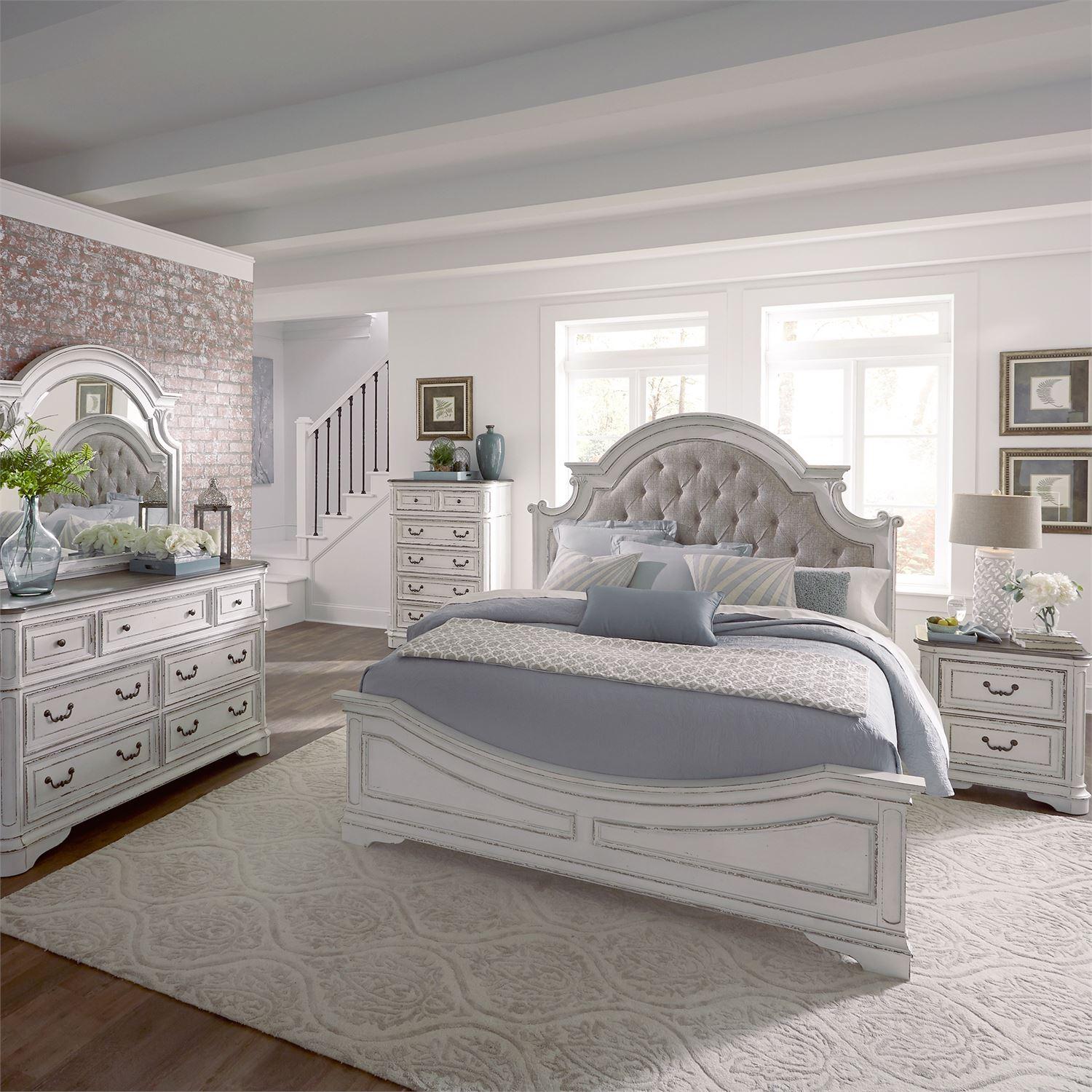 European Traditional Platform Bedroom Set Magnolia Manor  (244-BR) Upholstered Bedroom Set 244-BR-KUBDMCN in White Chenille