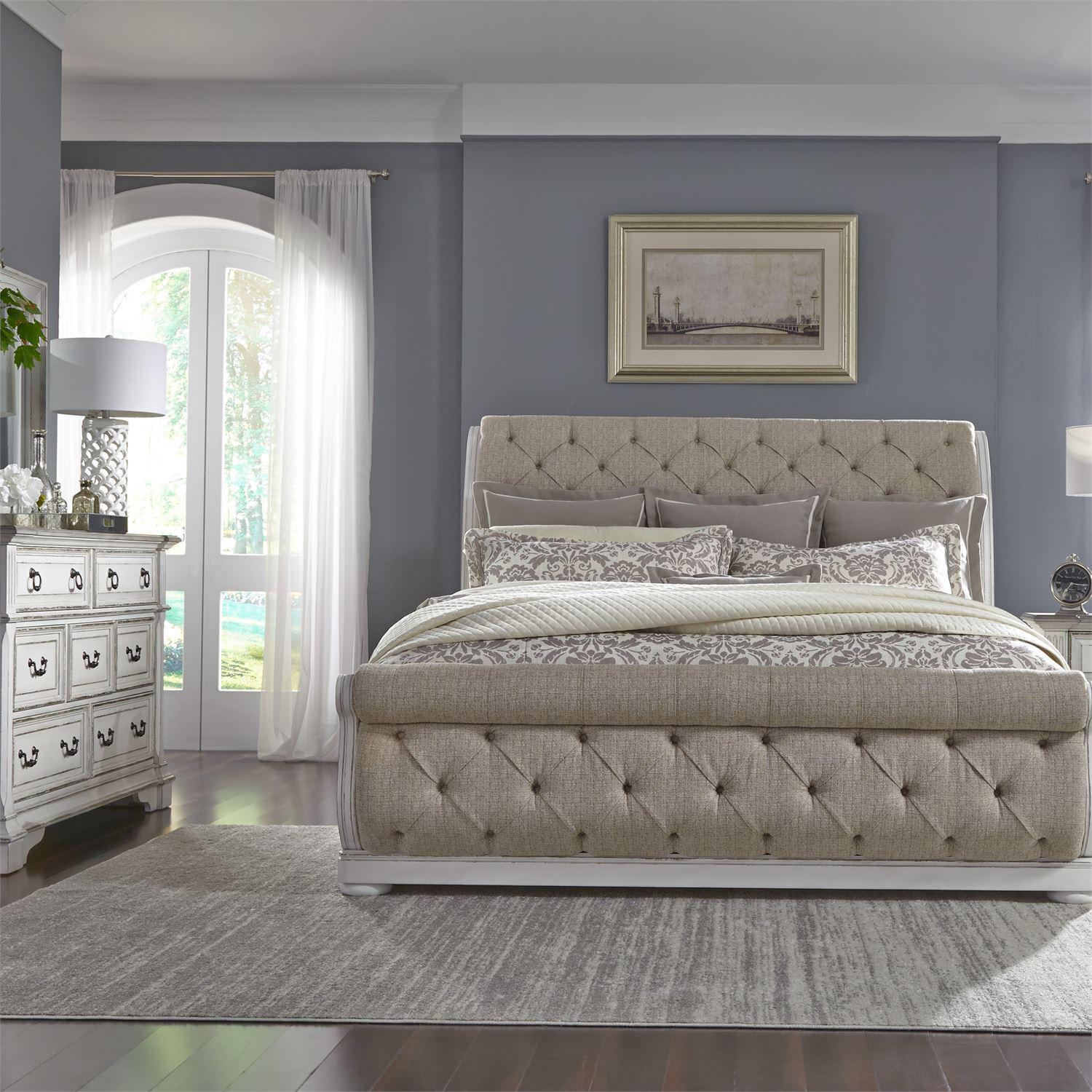 Traditional Sleigh Bedroom Set Abbey Park 520-BR-KUSLDM 520-BR-KUSLDM in White 