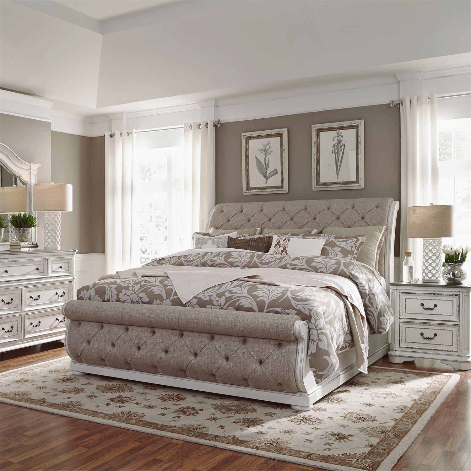 

    
Antique White King Bed Set 4Pcs Magnolia Manor 244-BR-KUSLDMN Liberty Furniture
