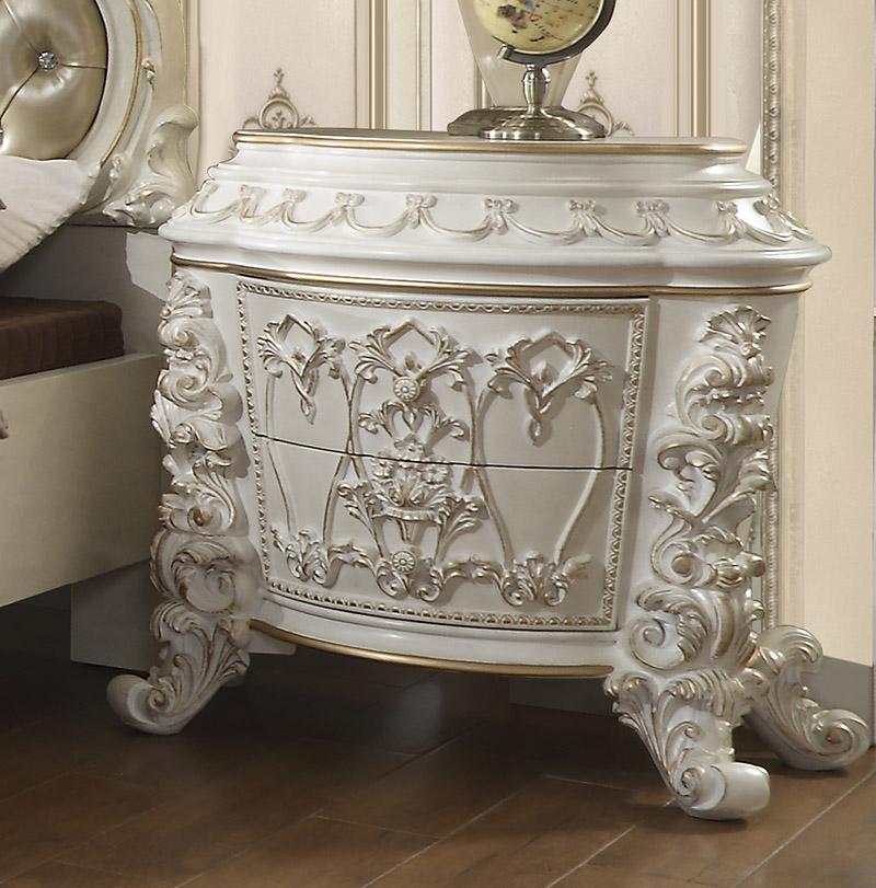 

    
Homey Design Furniture HD-1806 Sleigh Bedroom Set White/Gold HD-CK1806-5PC-BEDROOM-1
