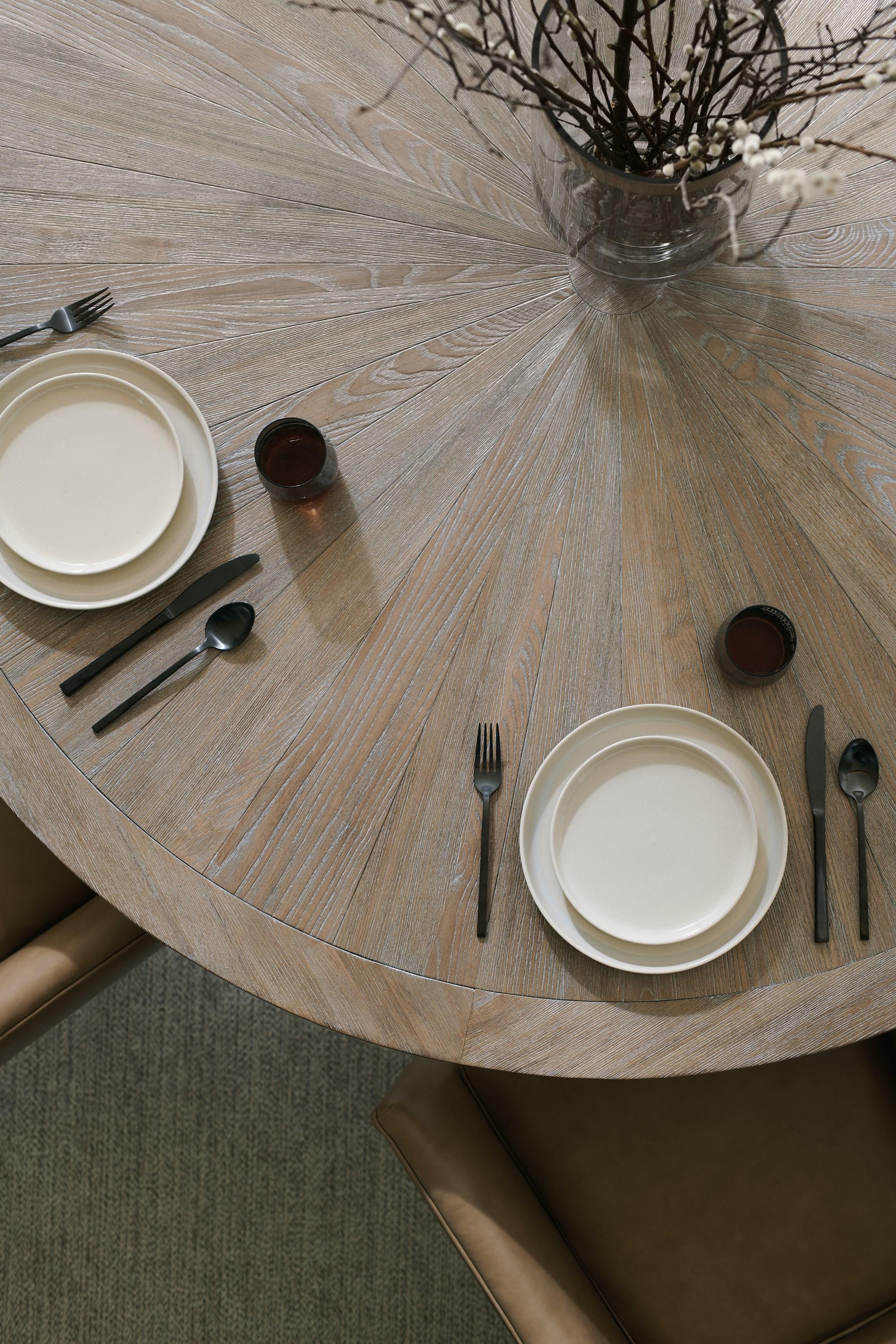 

    
CLA-019-2013-Set-5 Caracole Dining Table Set
