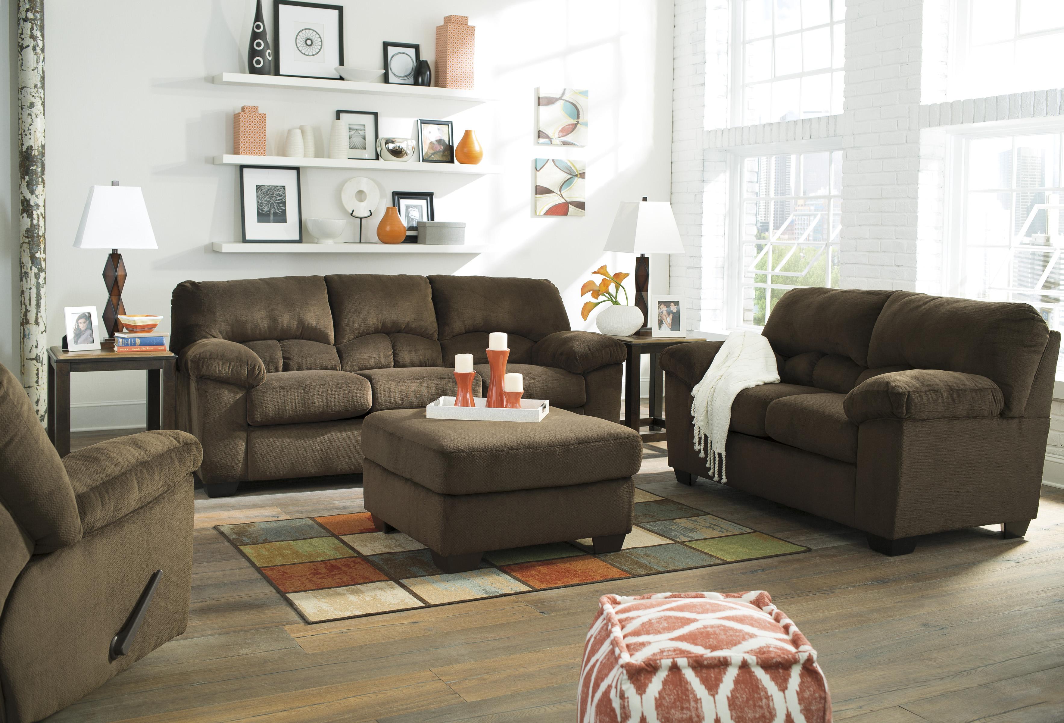 

    
Ashley Dailey 3 Piece Living Room Set in Chocolate
