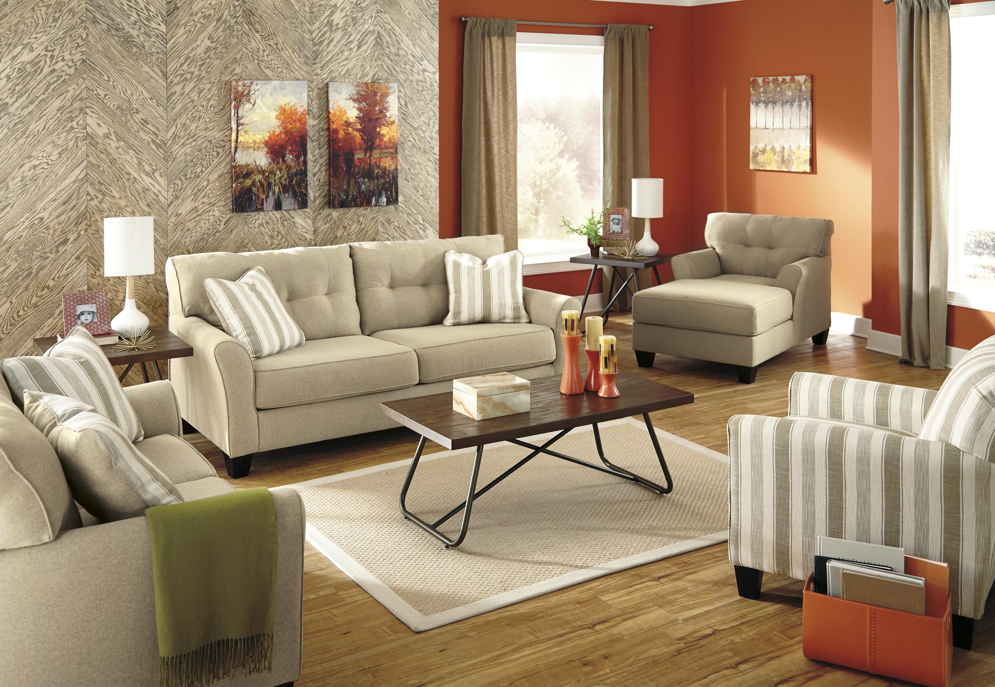 

    
Ashley Laryn 4 Piece Living Room Set in Khaki
