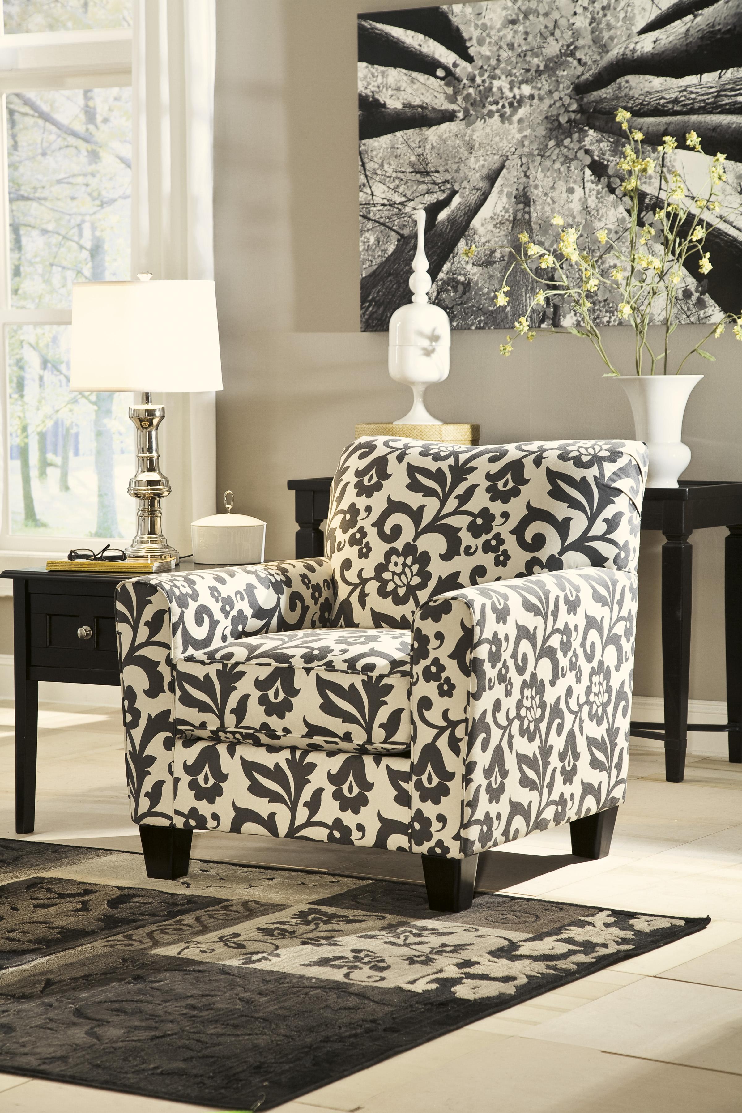 

    
Ashley Furniture Levon Living Room Set Charcoal 73403-38-35-21-KIT
