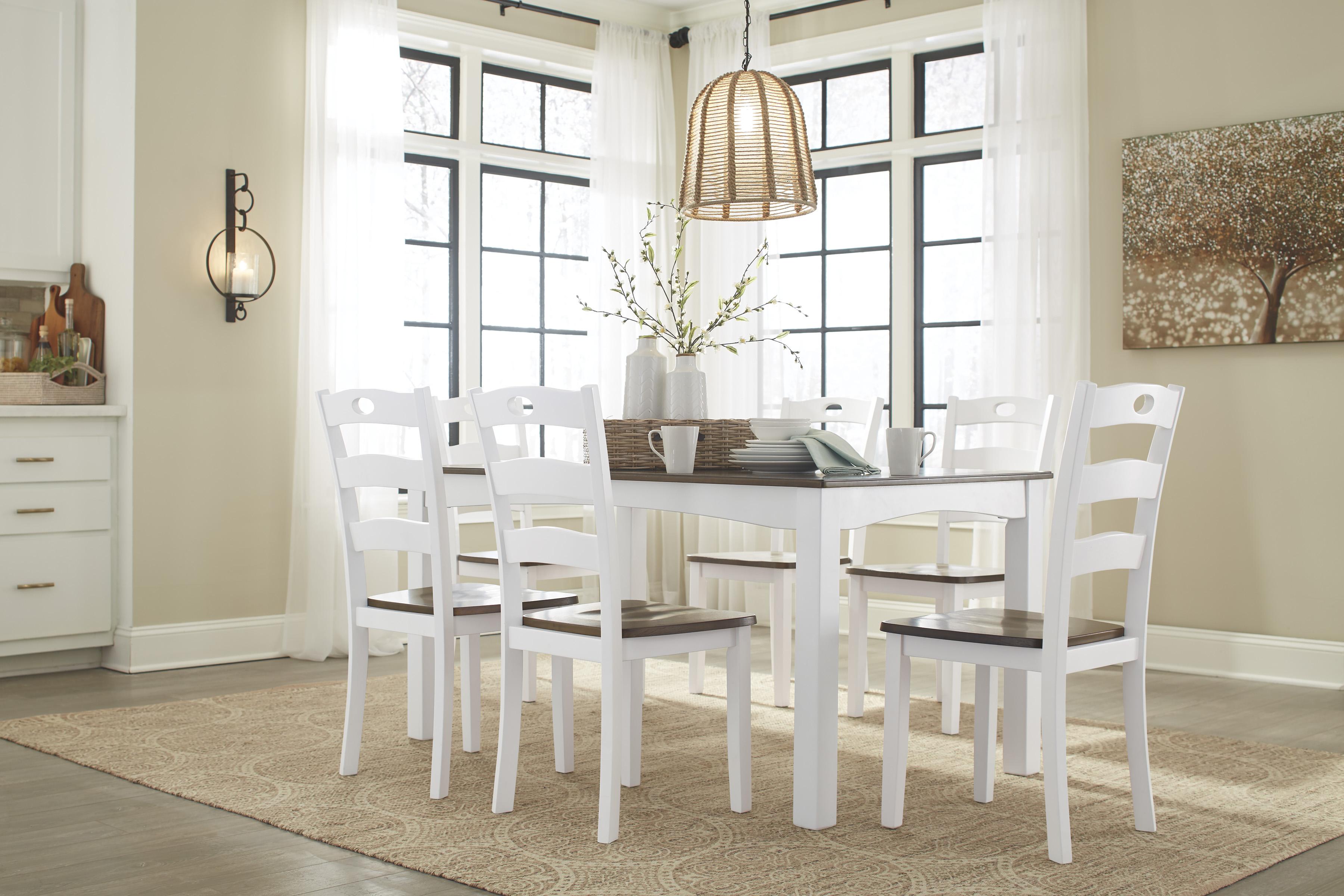 

    
Ashley Woodanville D335 Dining Room Set 7pcs in White/Brown

