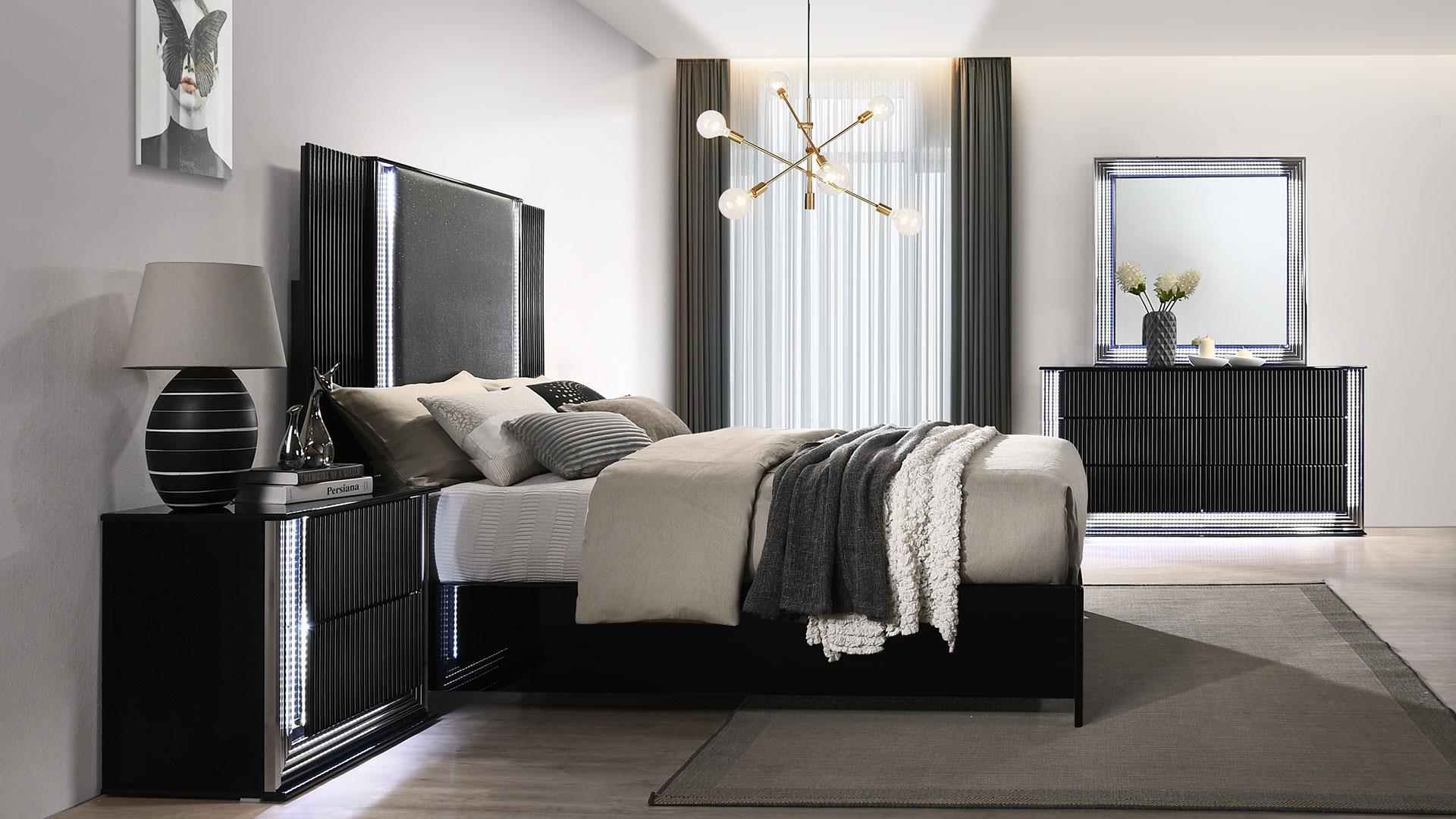 

                    
Buy ASPEN  Modern Deco Black Finish w/ LED Queen Size Bedroom Set 3Pcs Global USA
