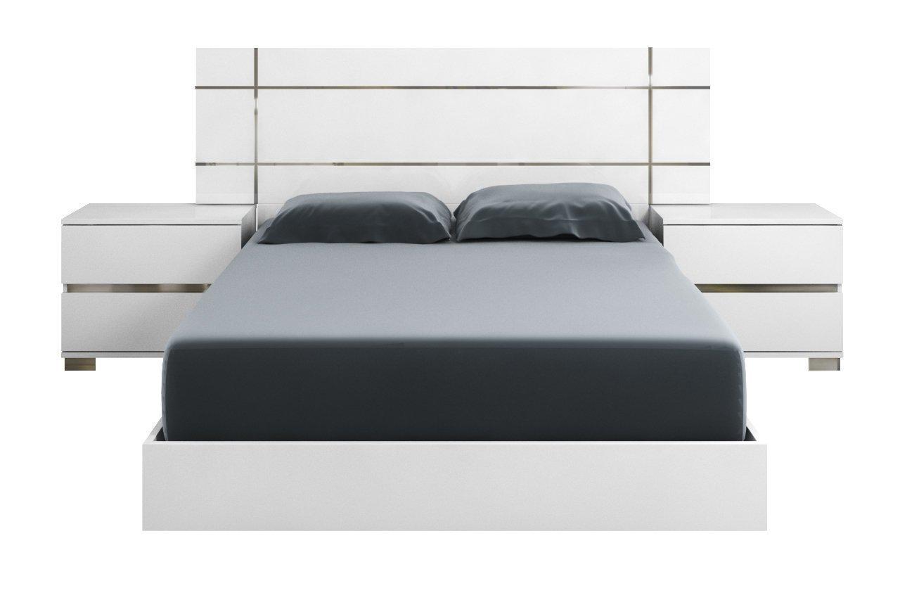 

    
At Home USA Dream Platform Bed White SKUDRBWHLT02-DREAM-WHITE-EK
