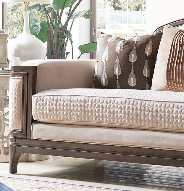 

    
Beige Fabric & Brown Finish Sofa Traditional Homey Design HD-687
