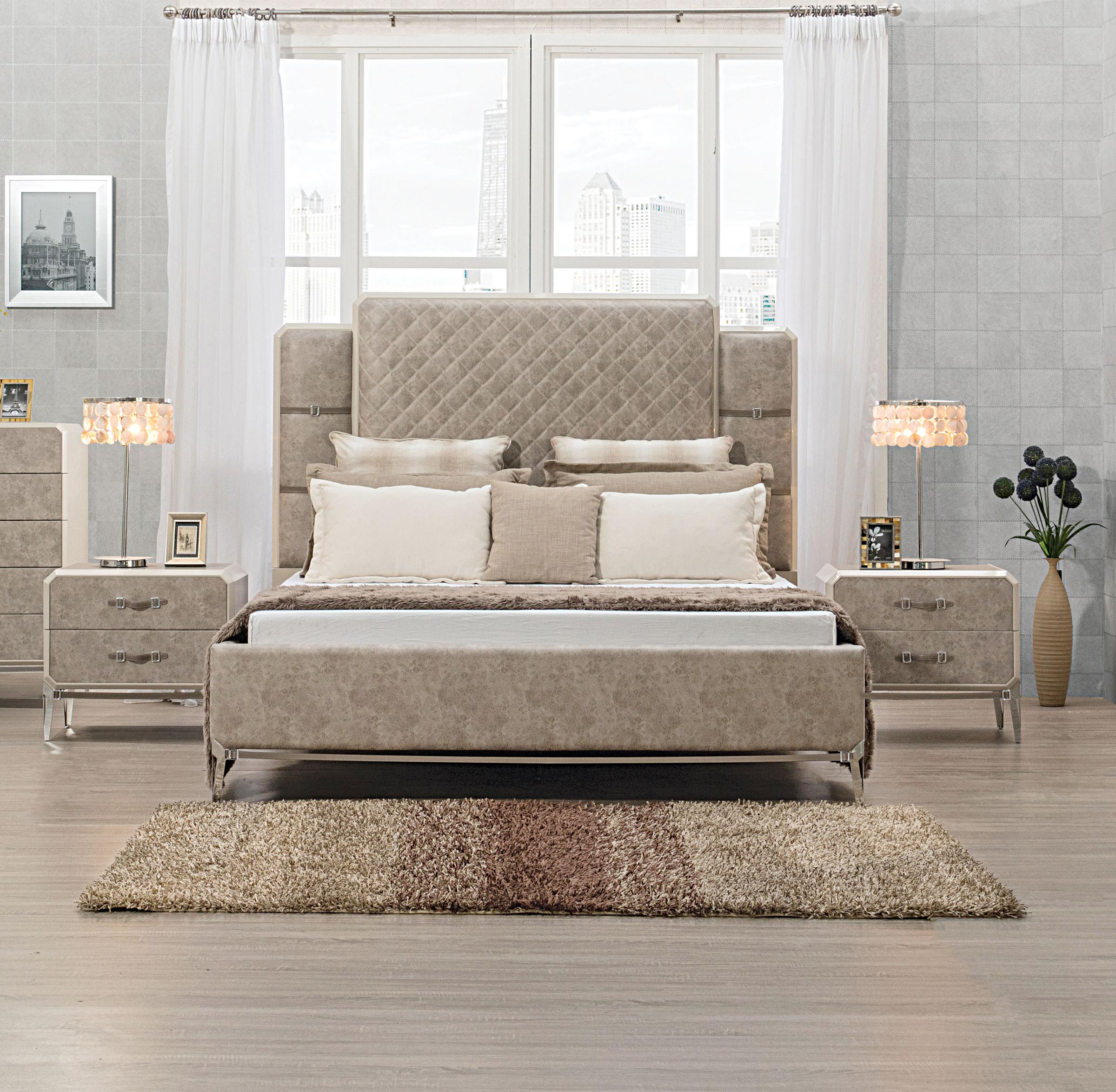 Contemporary, Modern Platform Bedroom Set Kordal Kordal-27200Q-Set-3 in Beige Leatherette