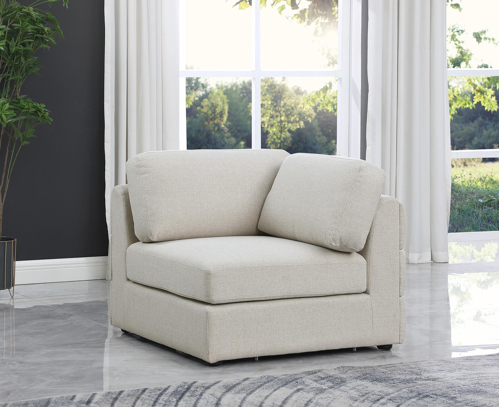 

    
Beige Linen Polyester Corner Chair BECKHAM 681Beige-Corner Meridian Modern
