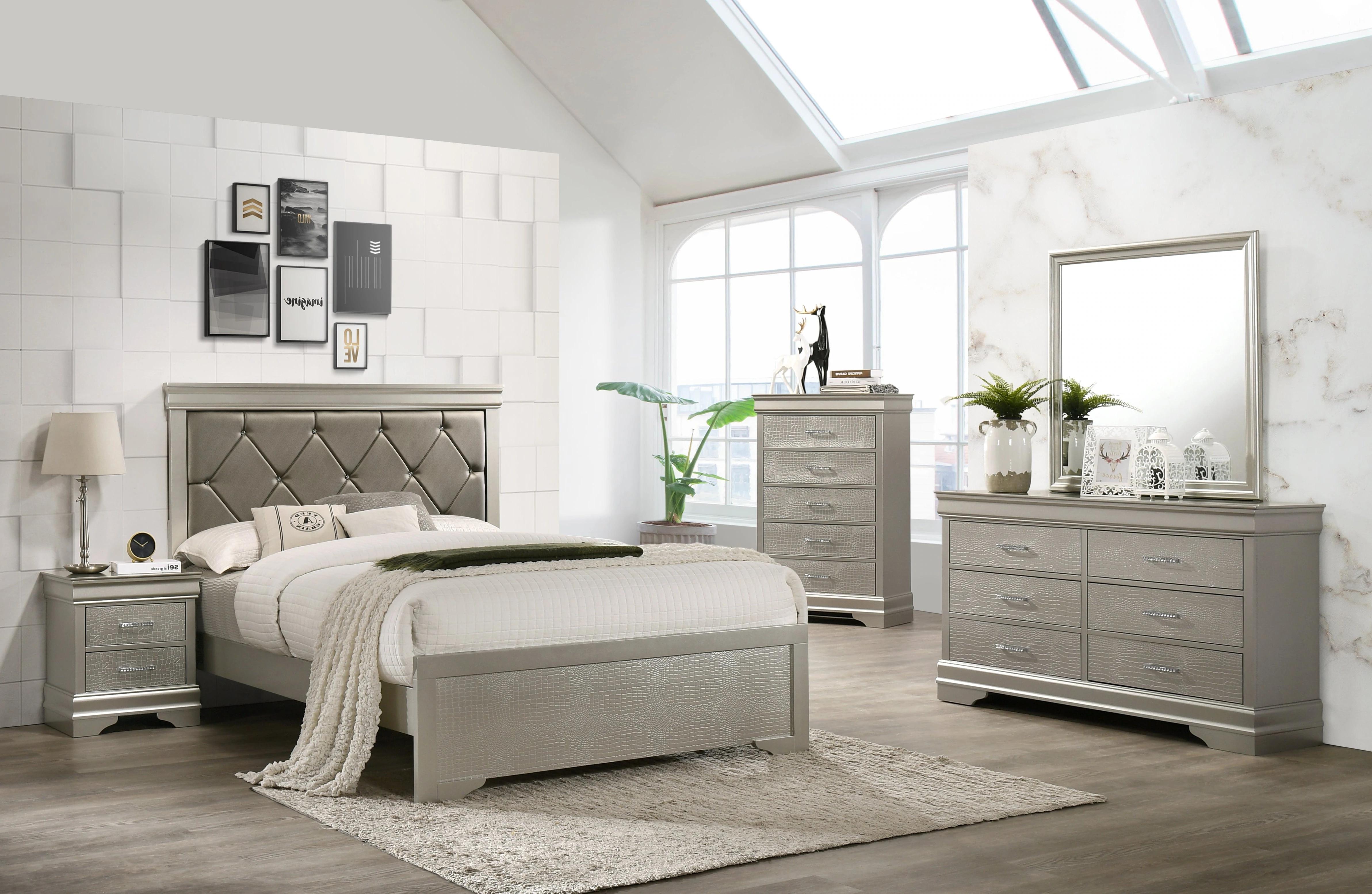 

    
Beige Panel Bedroom Set by Crown Mark Amalia B6910-CK-Bed-5pcs
