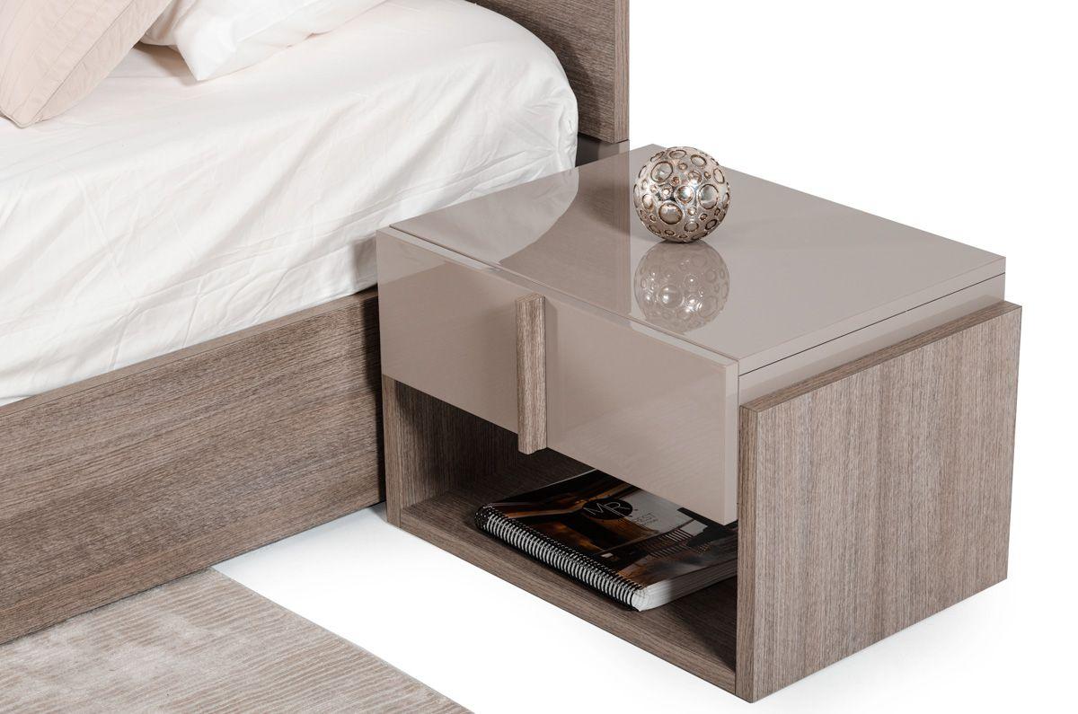 

                    
VIG Furniture Marcela Panel Bedroom Set Gray/Beige  Purchase 
