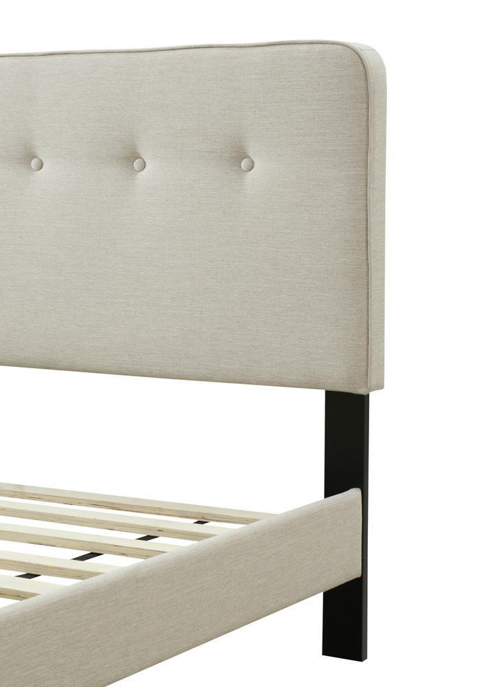 

    
1130-104 Bernards Furniture Panel Bed
