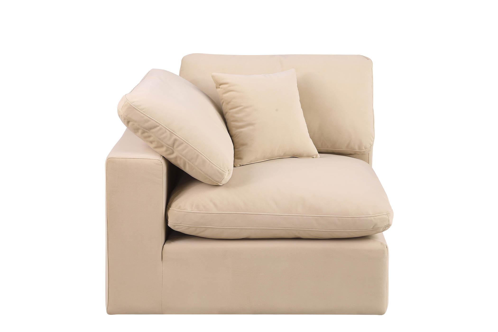 

        
Meridian Furniture 189Beige-Corner Corner chair Beige Velvet 094308284767
