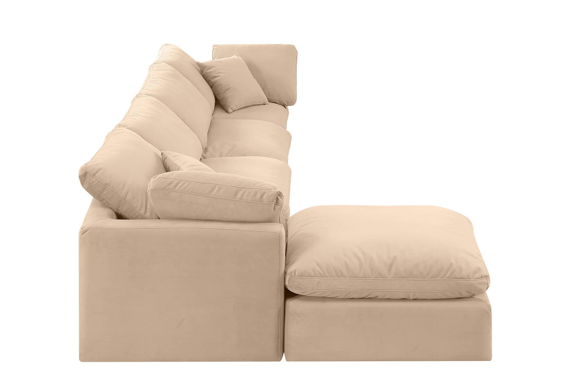 

        
Meridian Furniture INDULGE 147Beige-Sec5A Modular Sectional Sofa Beige Velvet 094308316680
