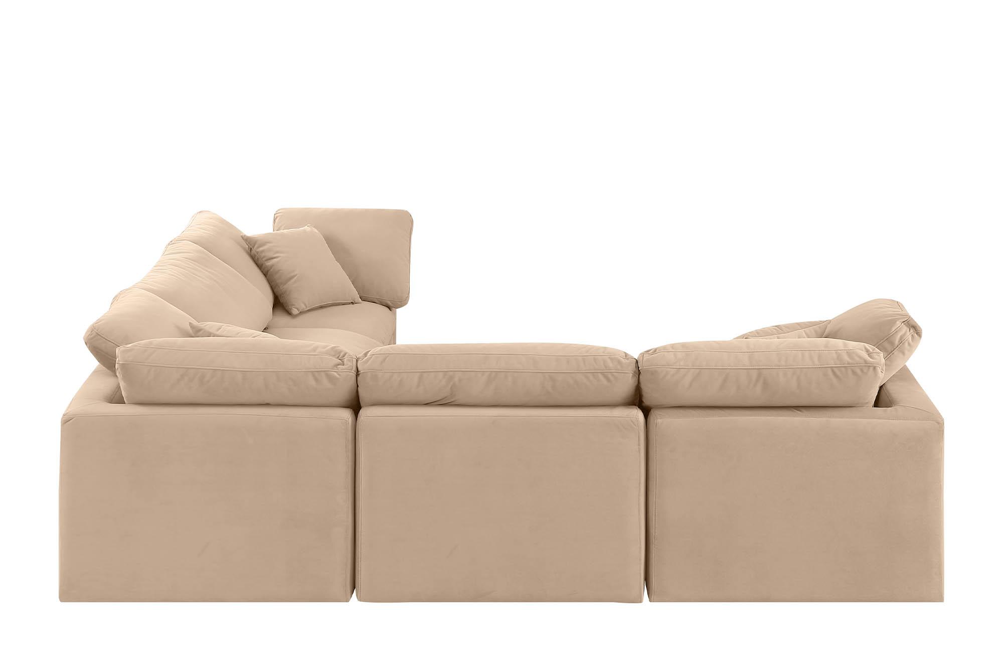 

    
147Beige-Sec5C Meridian Furniture Modular Sectional Sofa
