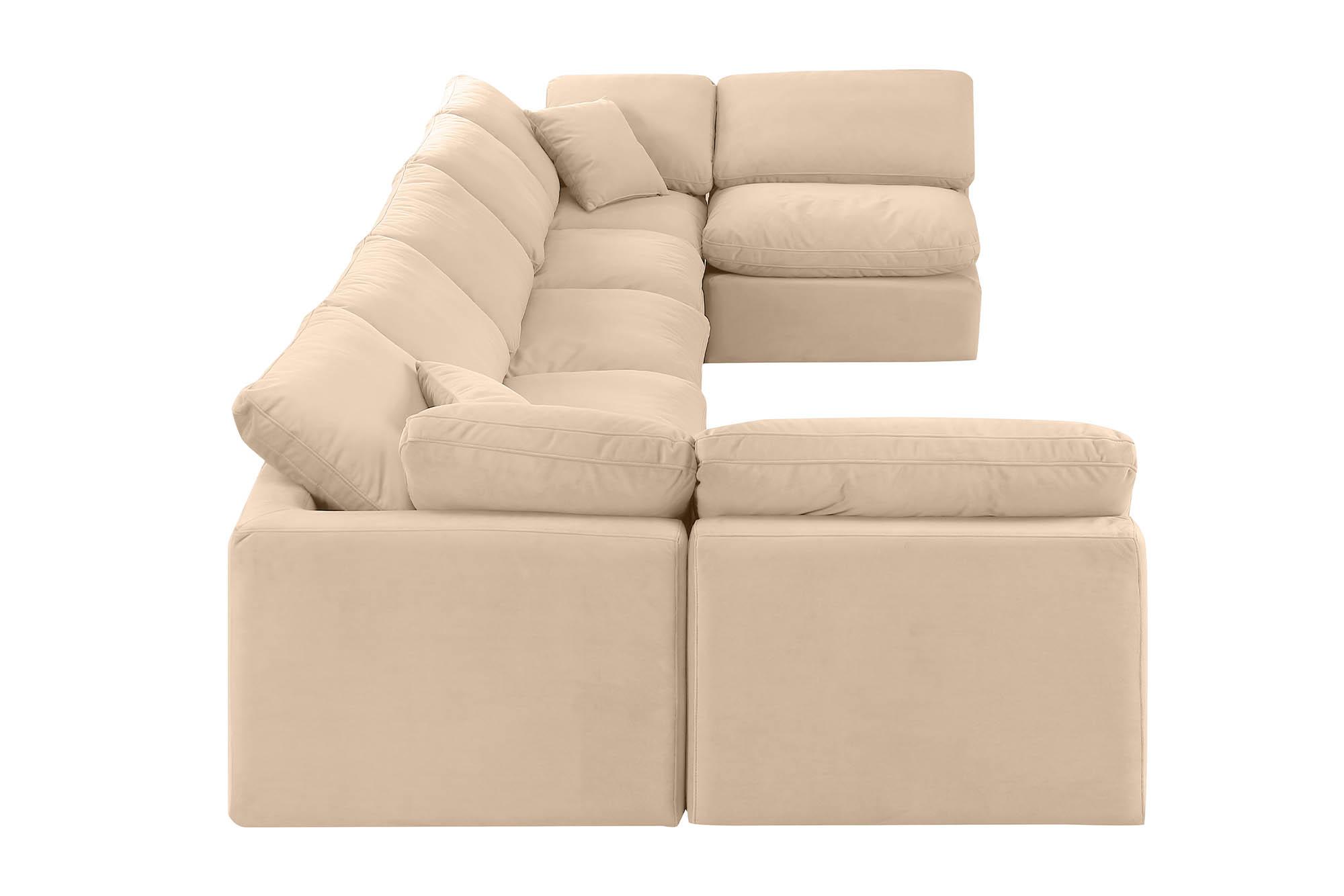 

        
Meridian Furniture INDULGE 147Beige-Sec7B Modular Sectional Sofa Beige Velvet 094308316772
