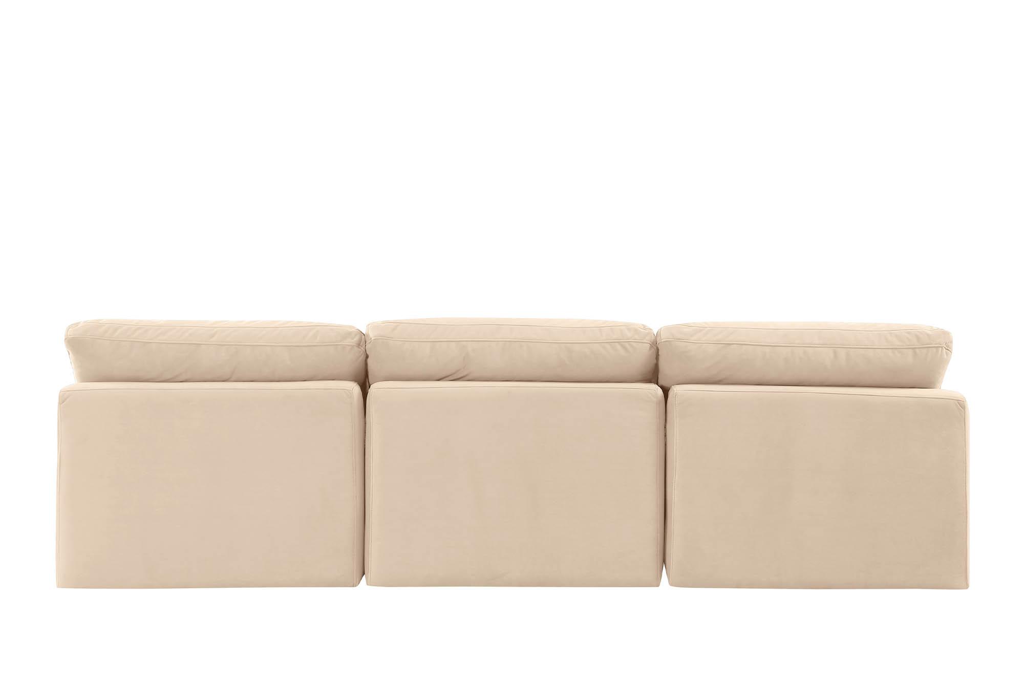 

    
147Beige-S3 Meridian Furniture Modular Sofa
