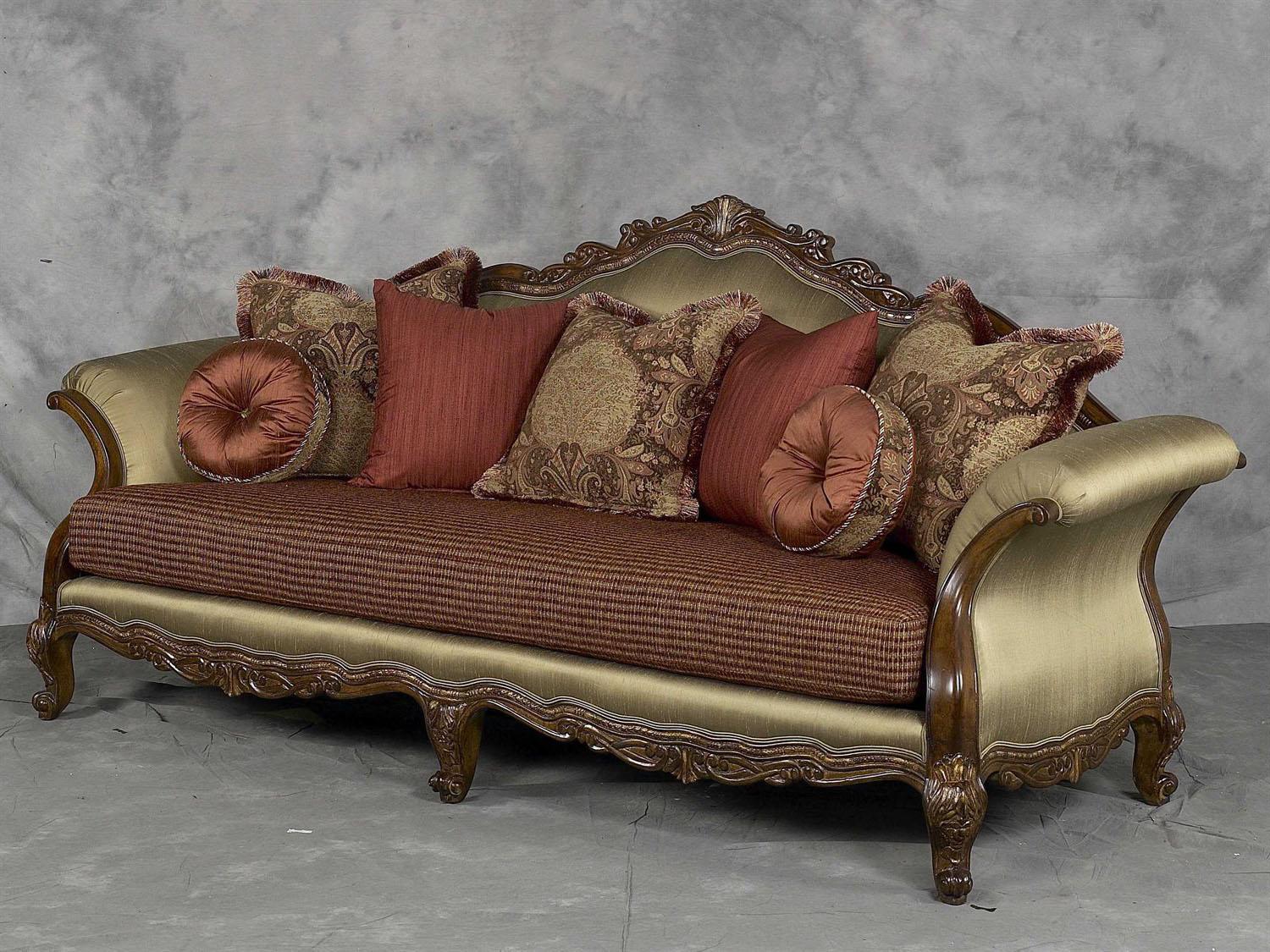 

    
Luxury Silk Chenille Solid Wood Formal Sofa Classic Benetti's Regalia Classic
