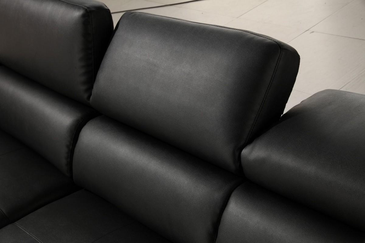 

    
Black Eco-Leather Right Facing Sectional Sofa Divani Casa Doss VIG Modern
