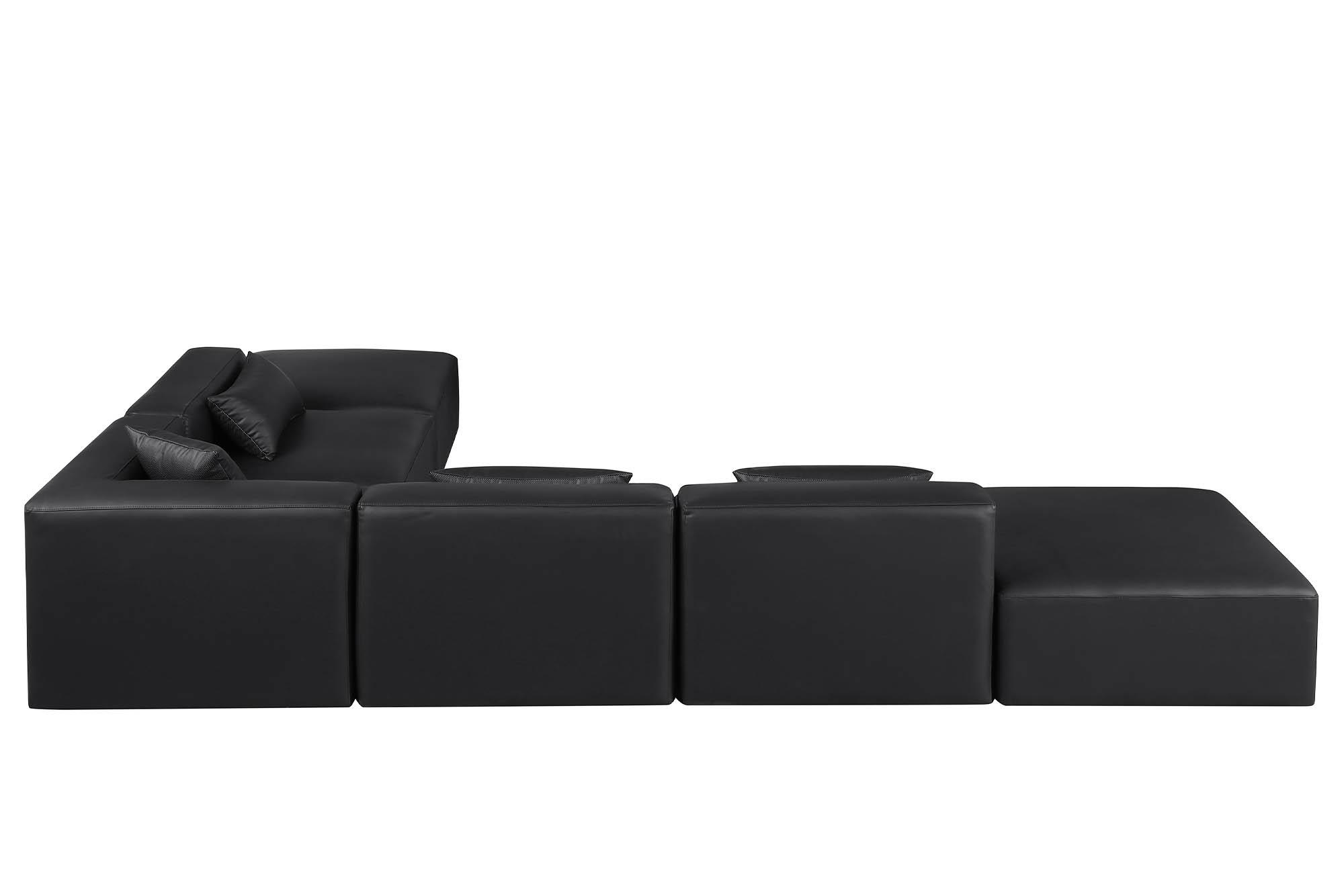 

    
668Black-Sec6E Meridian Furniture Modular Sectional Sofa
