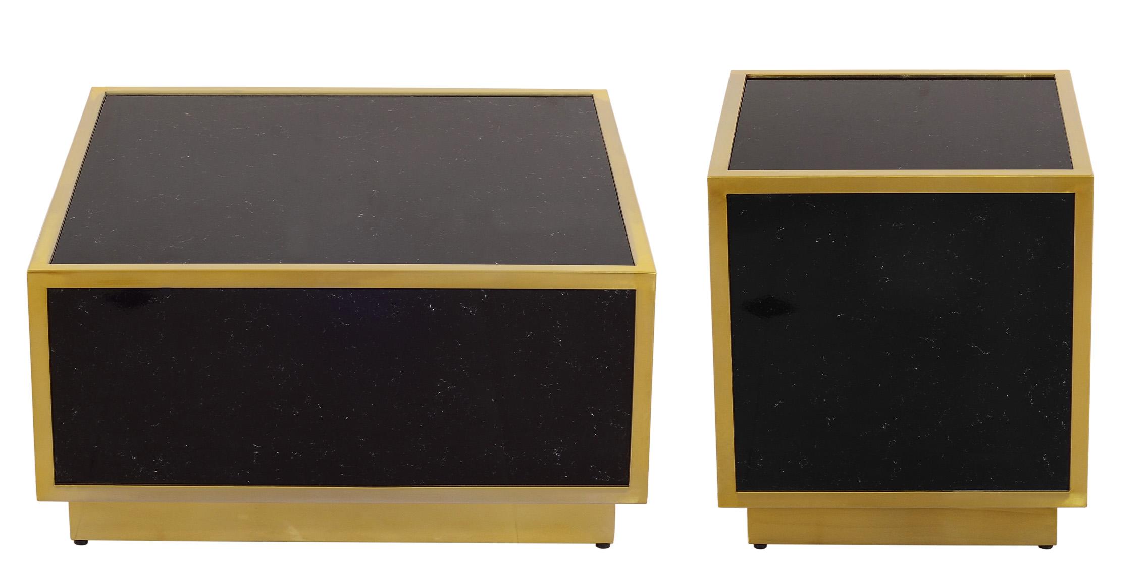 

    
Meridian Furniture GLITZ 243-CT Coffee Table Set Gold/Black 243-CT-Set-2
